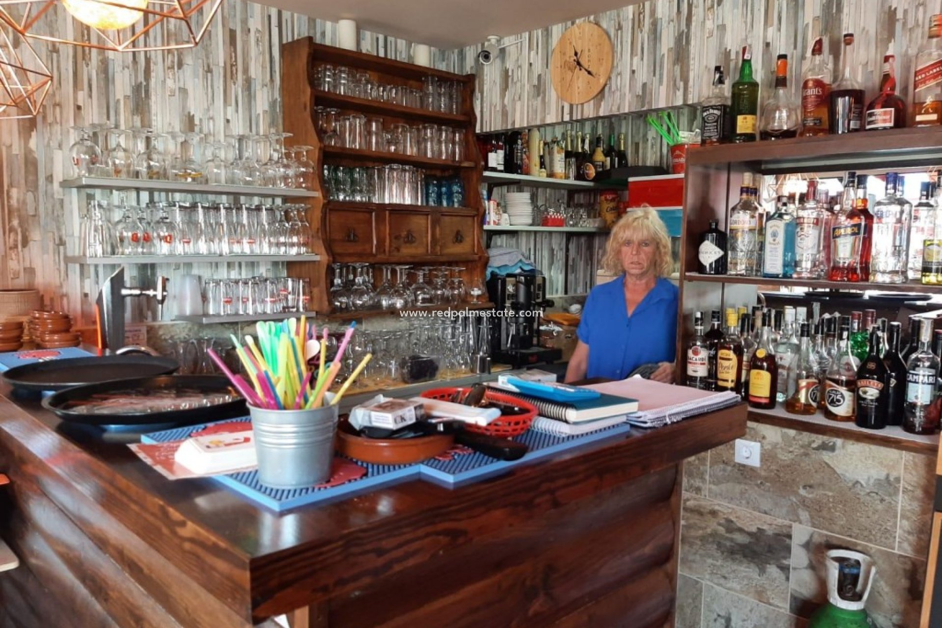 Revente - Bars - Restaurants -
Santa Cruz de Tenerife