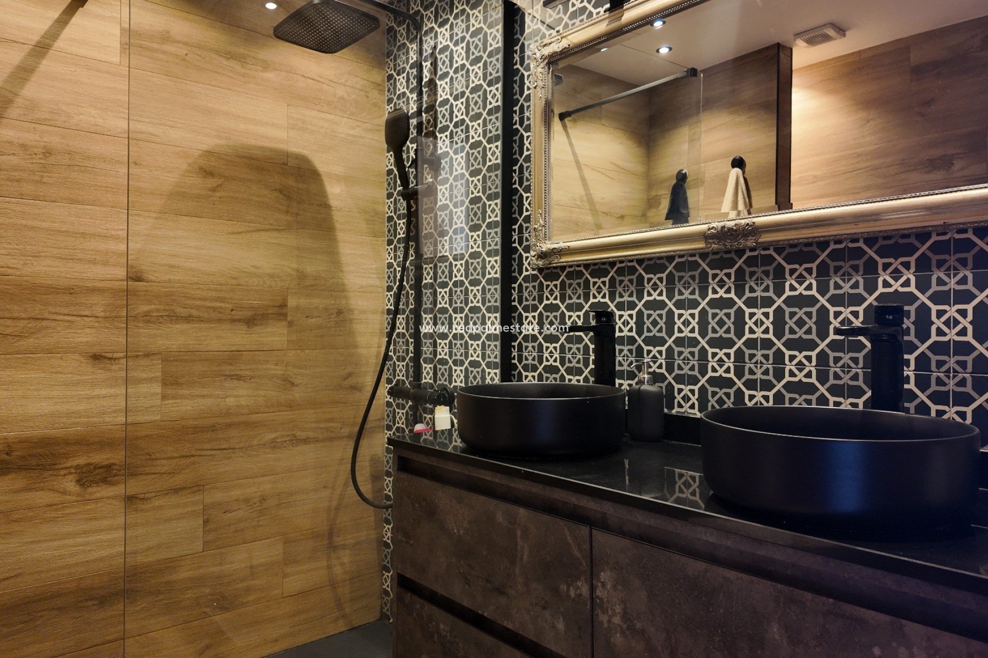 Revente - Bungalow -
Alicante - Lloixa