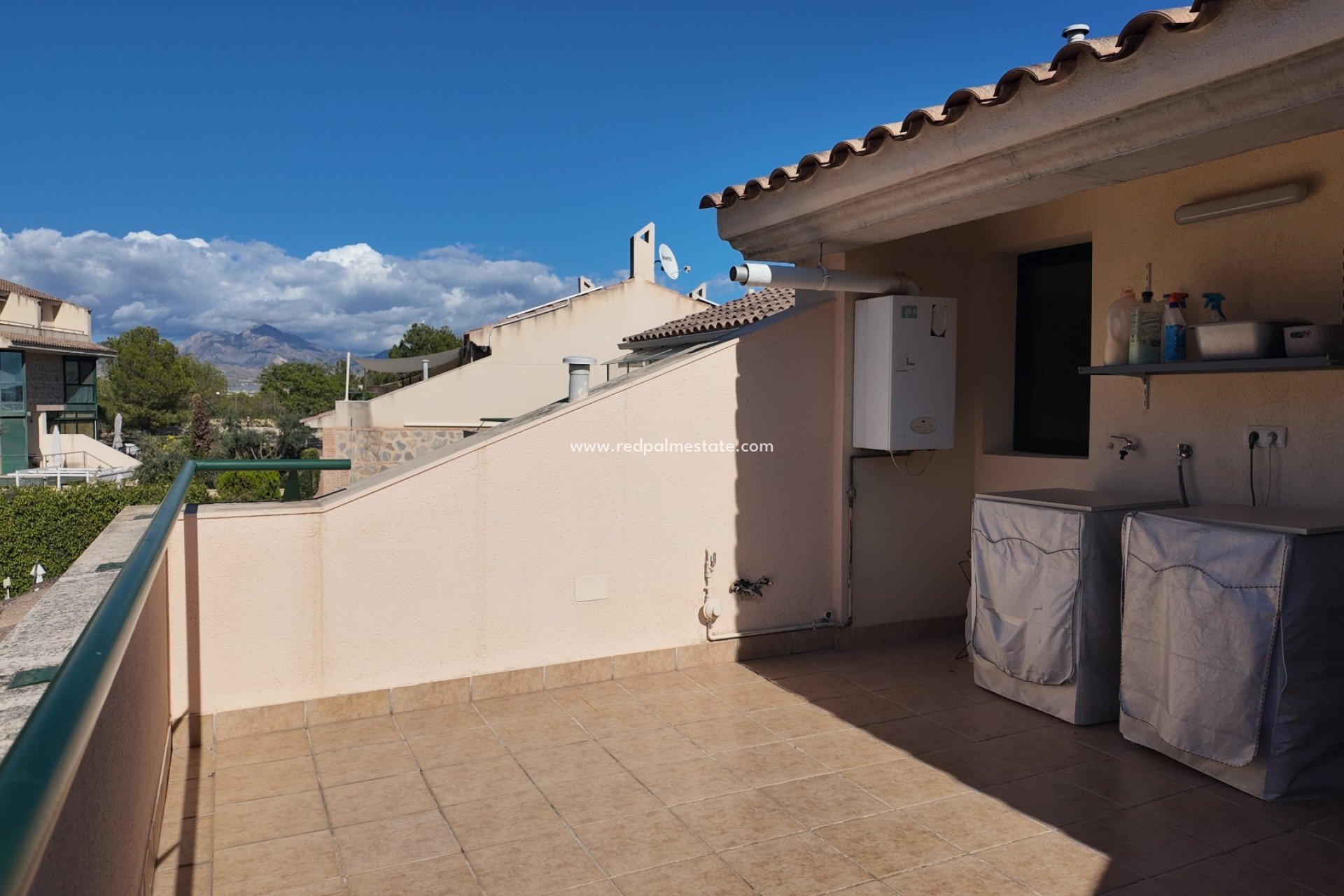 Revente - Bungalow -
Alicante - Lloixa