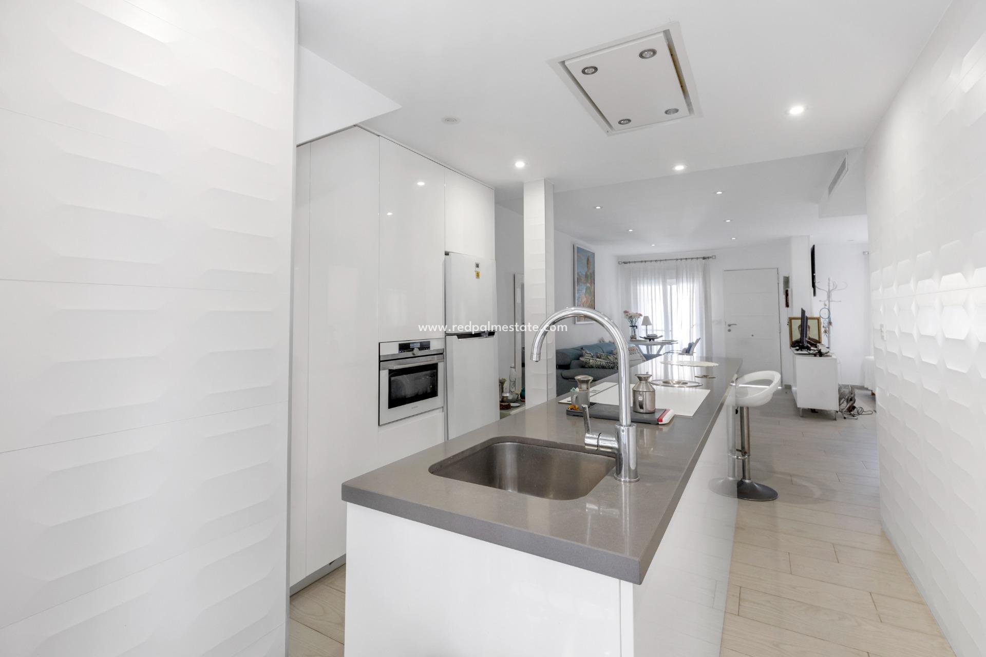 Revente - Bungalow -
Guardamar del Segura - Urbanizaciones