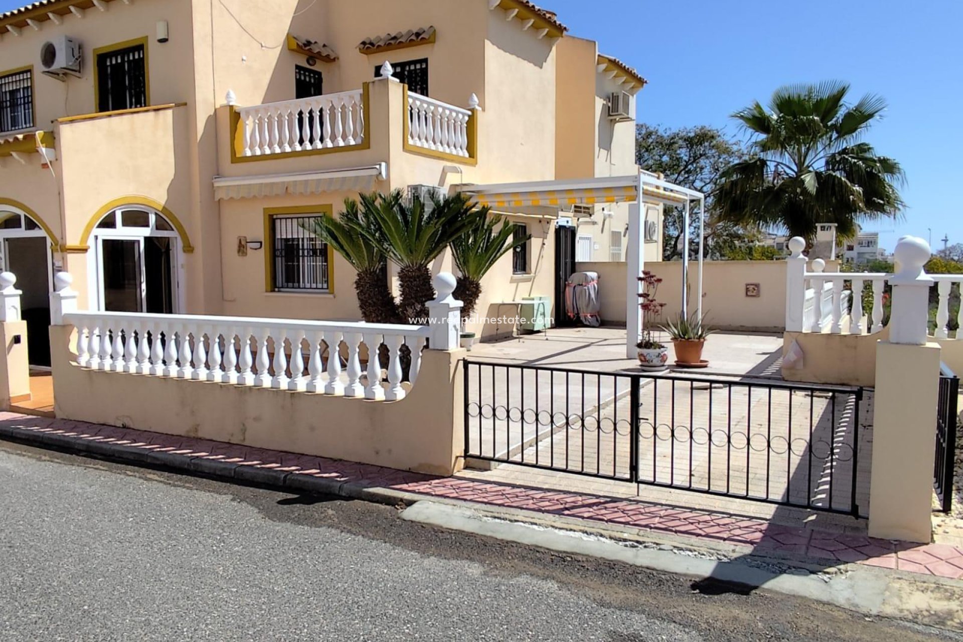 Revente - Bungalow -
Orihuela Costa - La Florida
