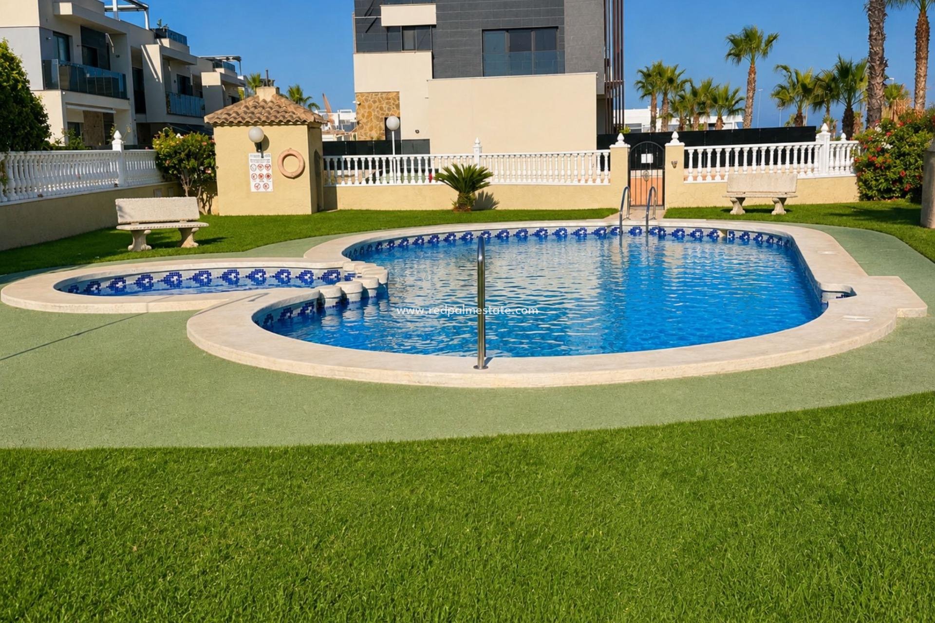 Revente - Bungalow -
Orihuela Costa - Lomas de Cabo Roig