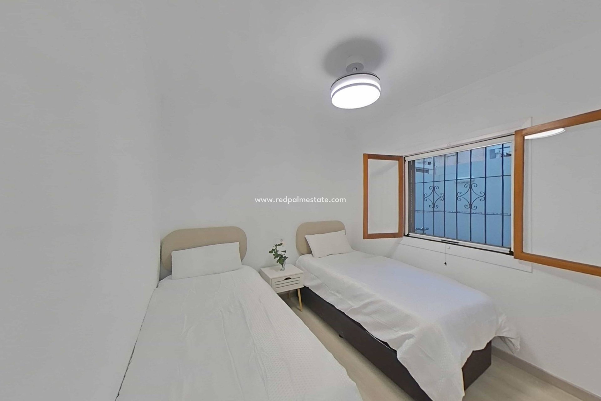 Revente - Bungalow -
San Pedro del Pinatar - Lo pagan