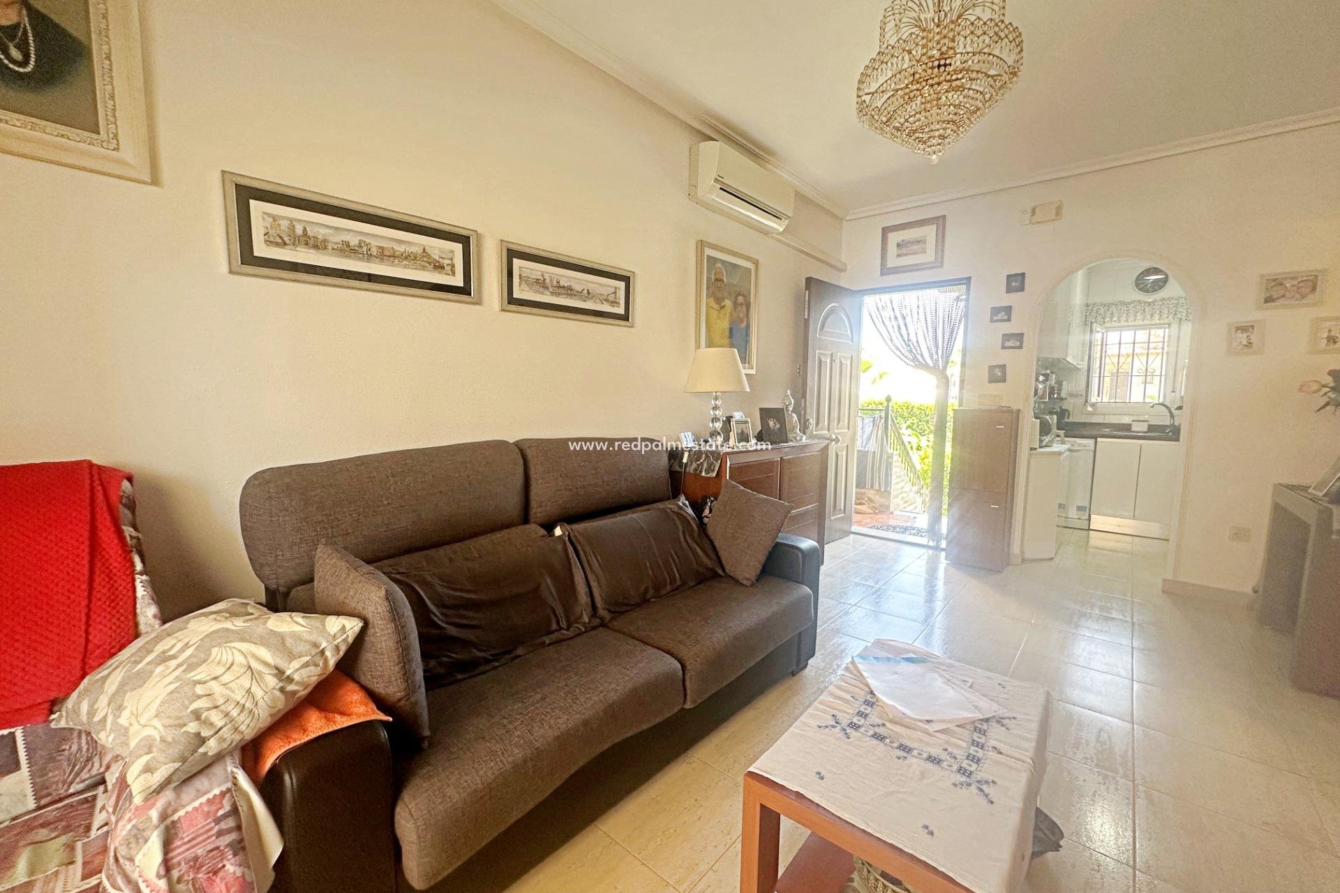 Revente - Bungalow -
Torrevieja - Aguas Nuevas