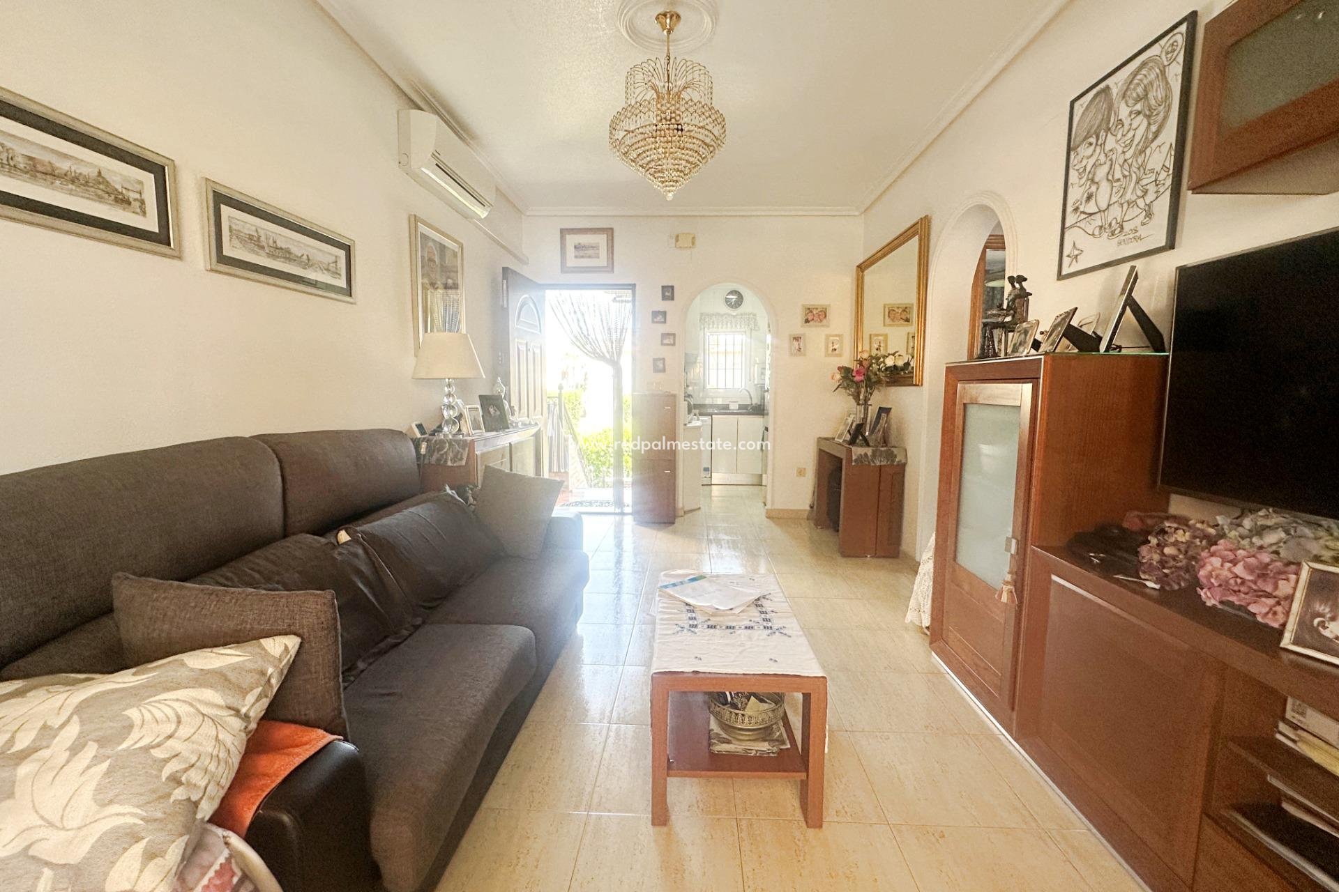 Revente - Bungalow -
Torrevieja - Aguas Nuevas