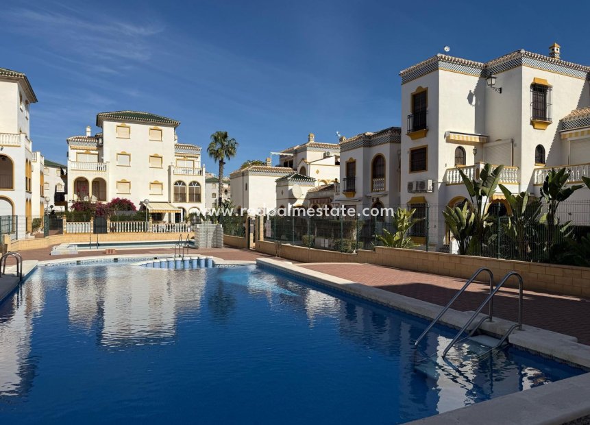 Revente - Bungalow -
Torrevieja - Cañada Del Molino