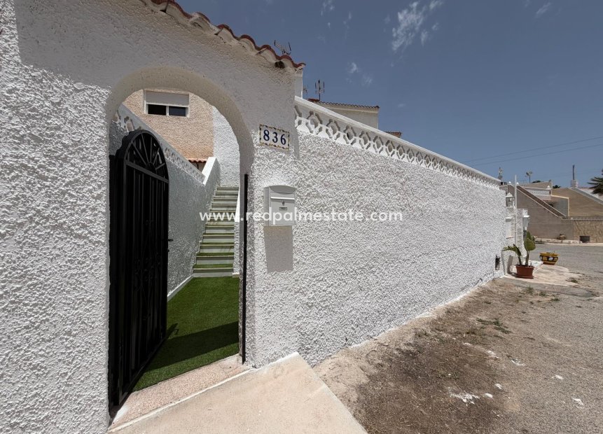 Revente - Bungalow -
Torrevieja - La Siesta - El Salado -  Torreta