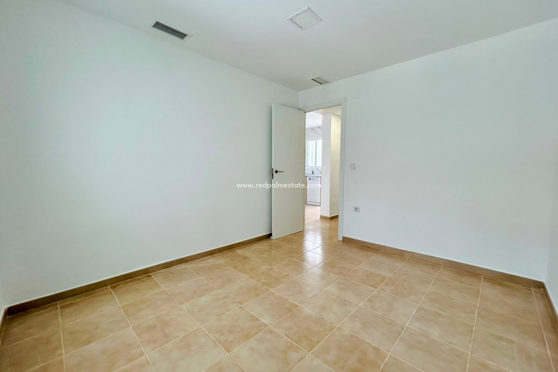 Revente - Bungalow -
Torrevieja - La Siesta - El Salado - Torreta