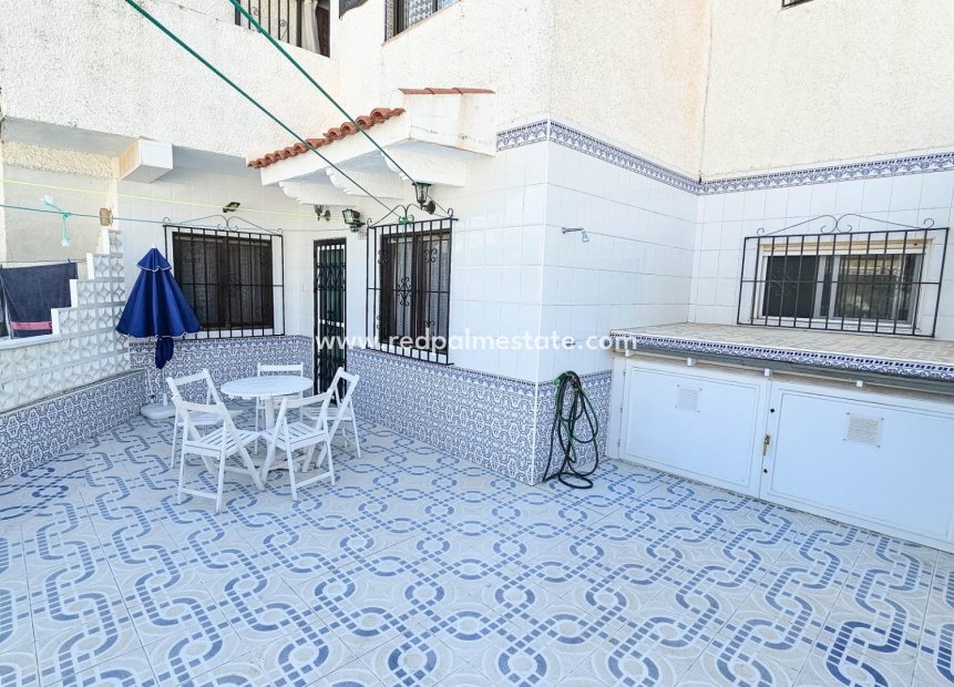 Revente - Bungalow -
Torrevieja - La Siesta - El Salado - Torreta