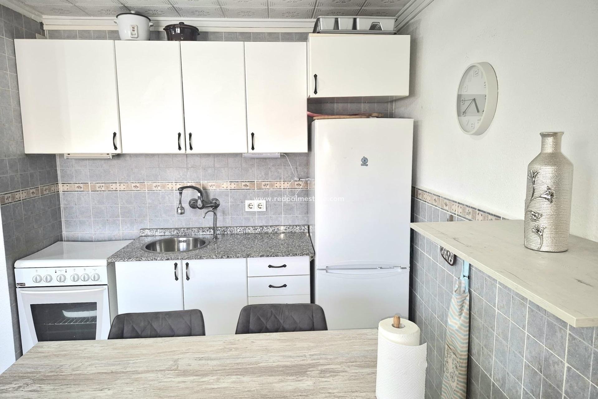 Revente - Bungalow -
Torrevieja - La Siesta - El Salado - Torreta
