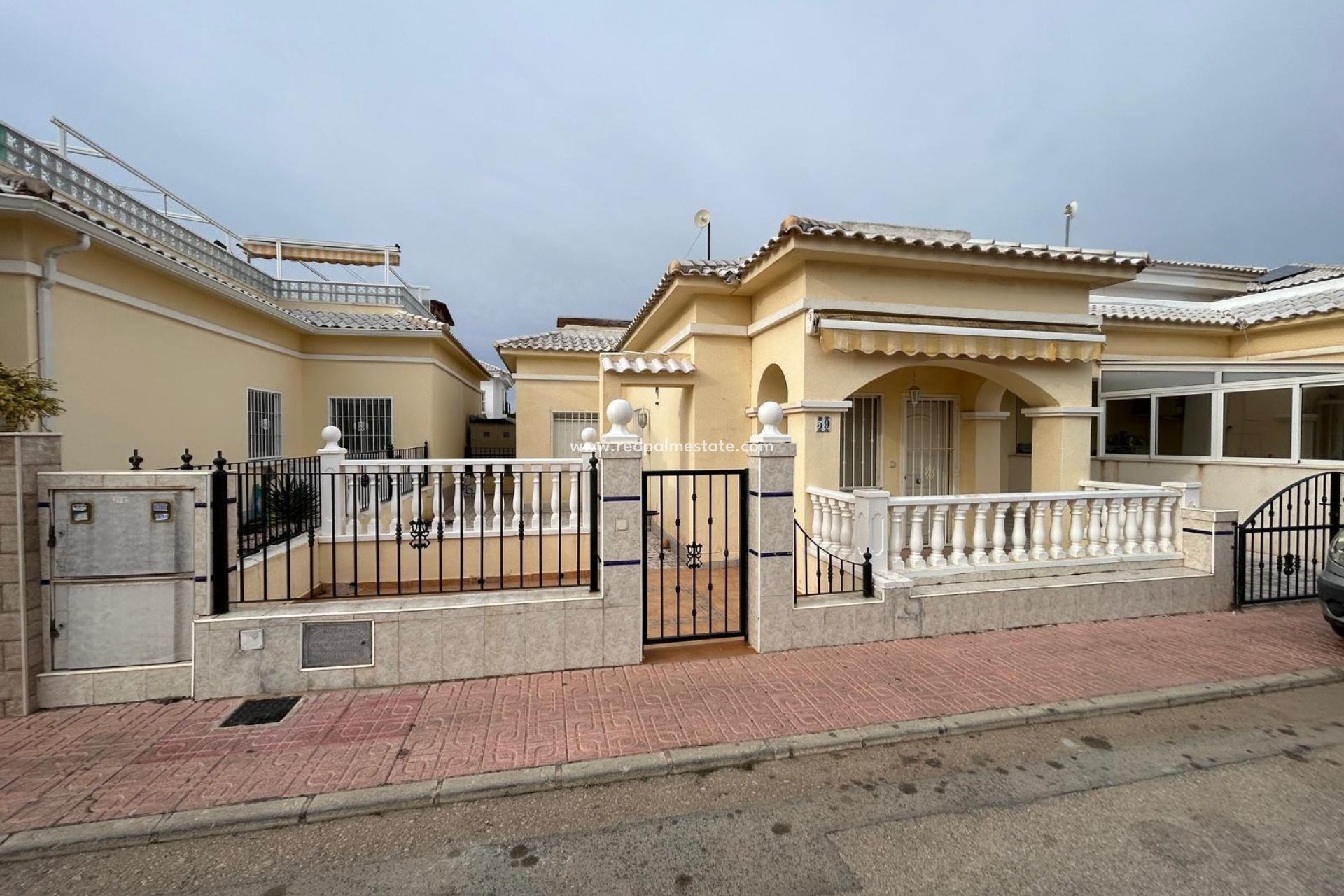 Revente - Bungalow -
Torrevieja - La Siesta - El Salado - Torreta
