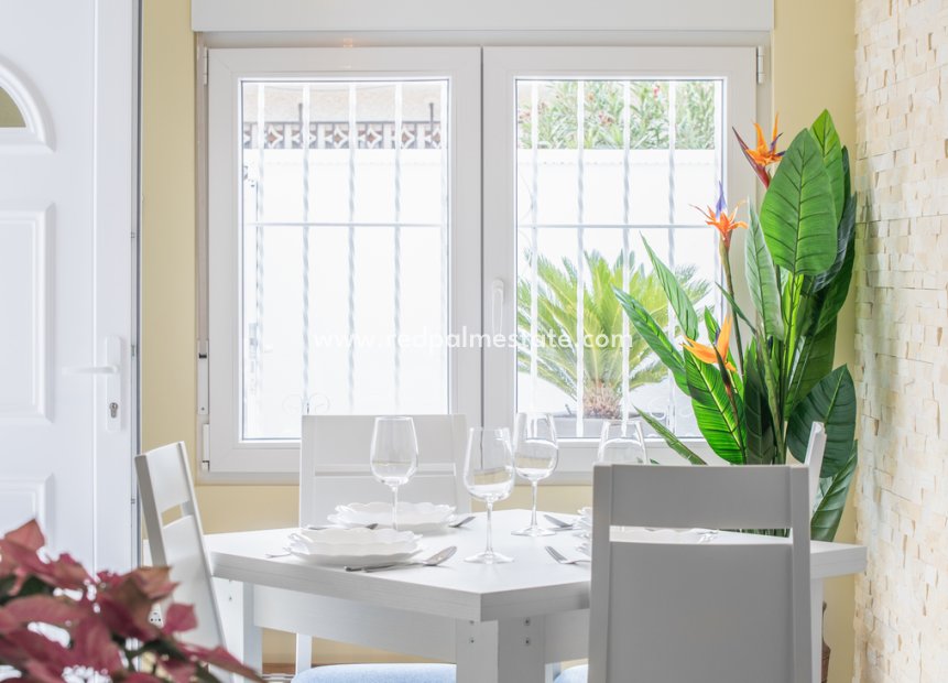 Revente - Bungalow -
Torrevieja - La Siesta - El Salado -  Torreta