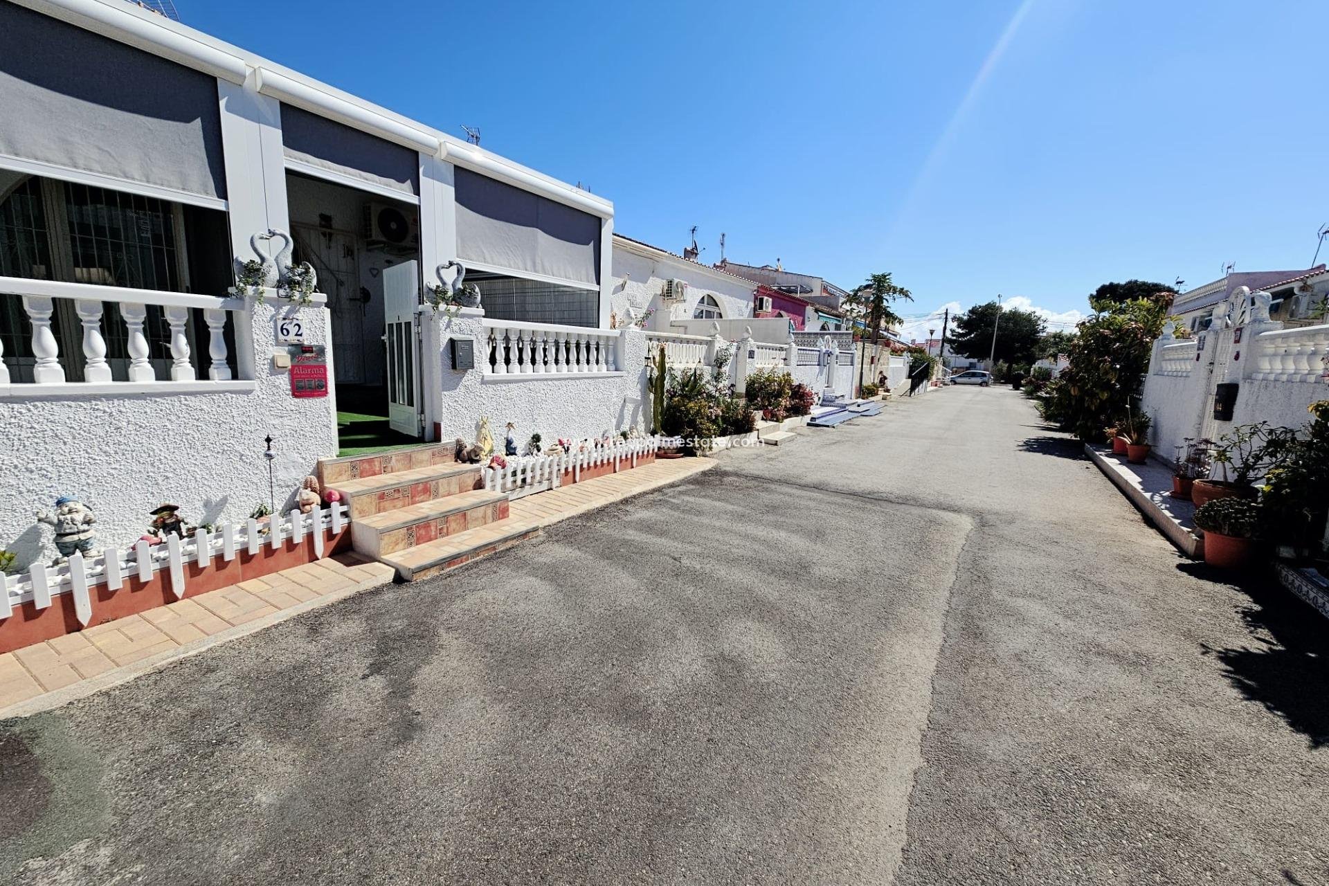 Revente - Bungalow -
Torrevieja - La Siesta - El Salado -  Torreta