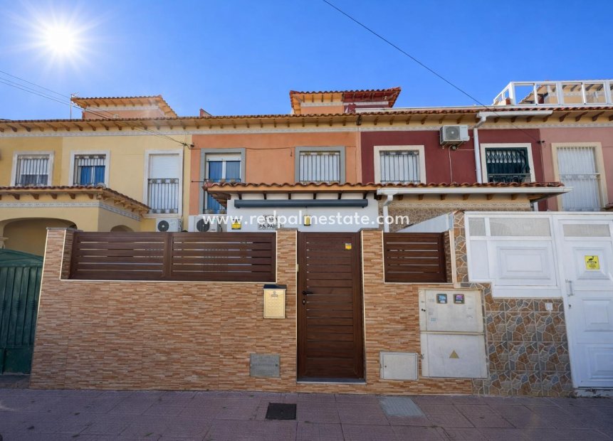 Revente - Bungalow -
Torrevieja - La Siesta - El Salado - Torreta