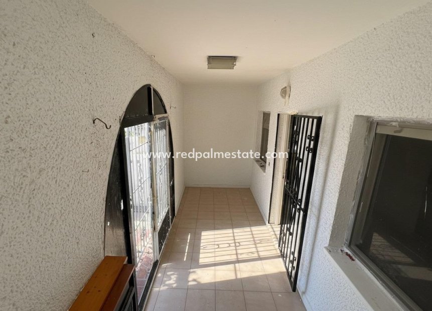 Revente - Bungalow -
Torrevieja - La Siesta - El Salado - Torreta