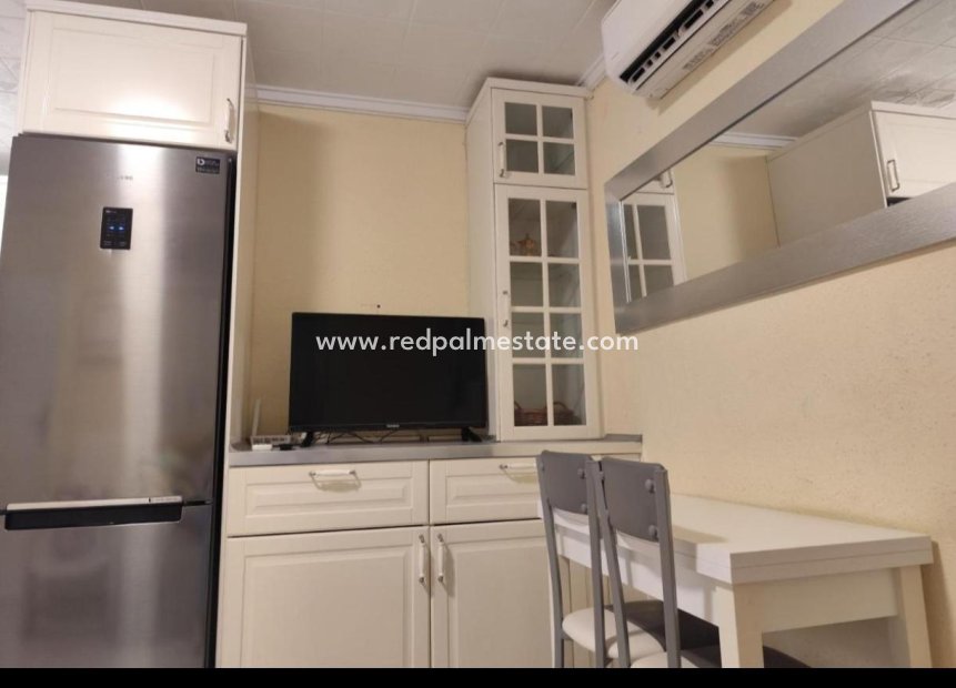 Revente - Bungalow -
Torrevieja - La Siesta - El Salado - Torreta