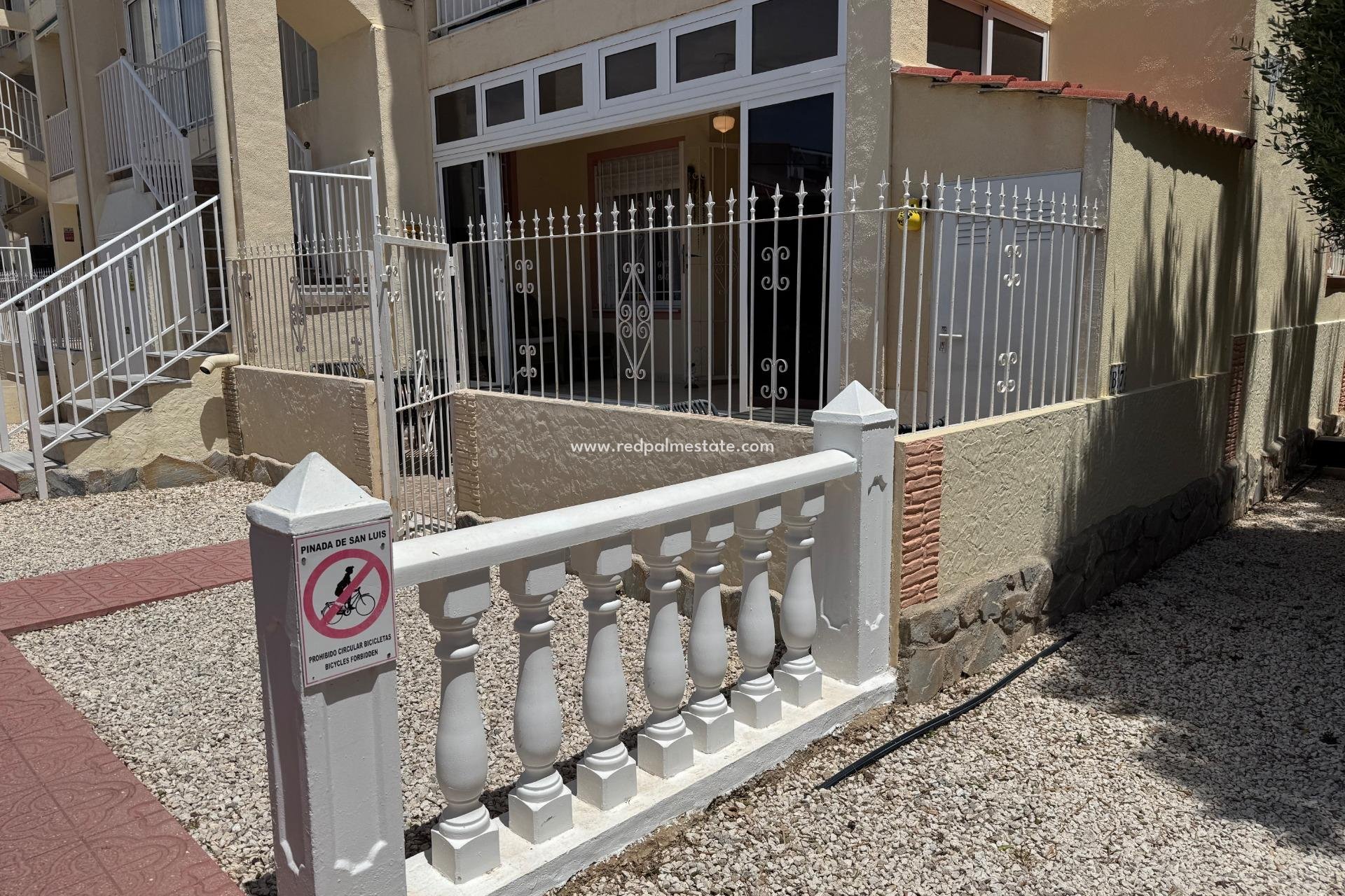 Revente - Bungalow -
Torrevieja - La Siesta - El Salado - Torreta