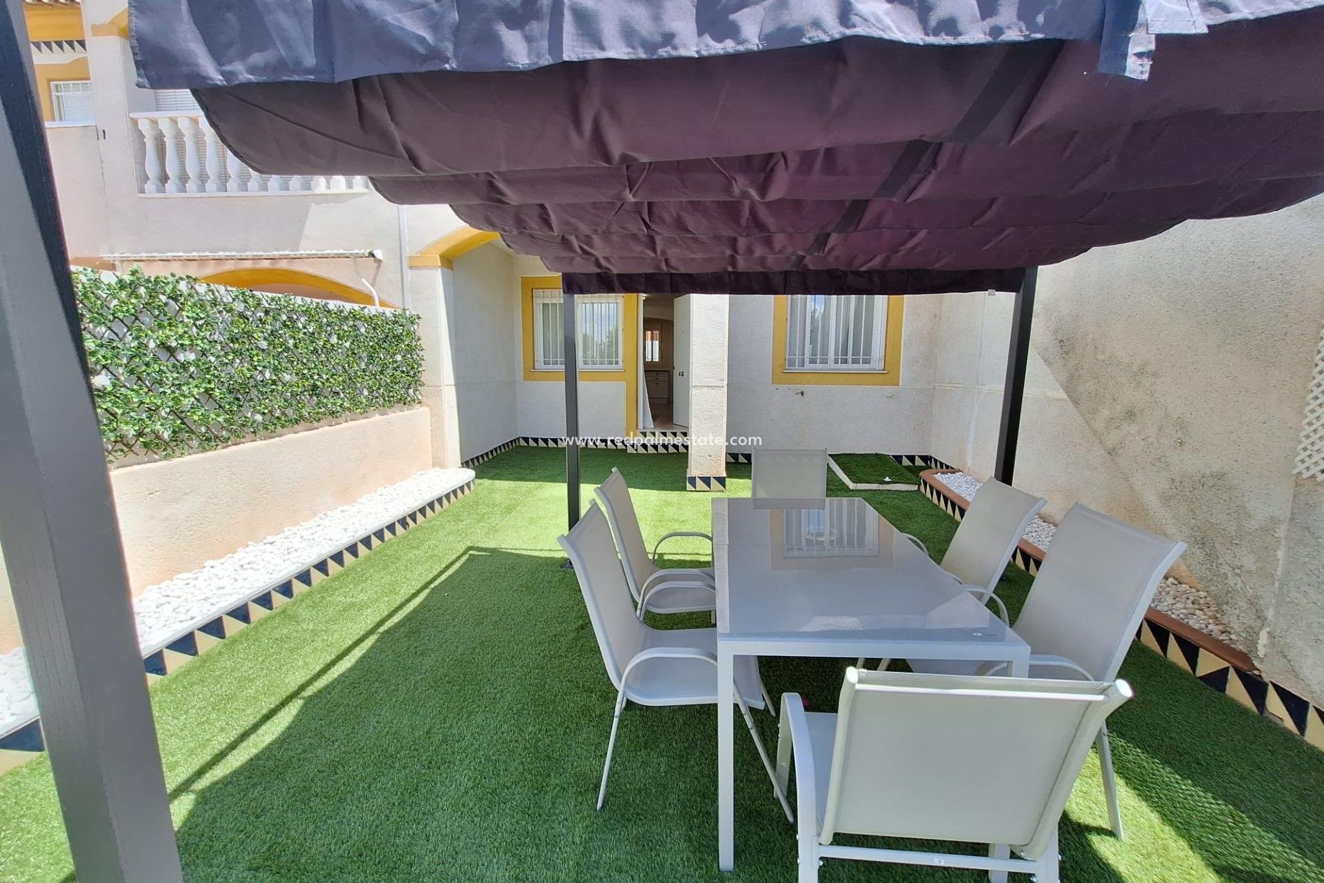 Revente - Bungalow -
Torrevieja - Nueva Torrevieja - Aguas Nuevas