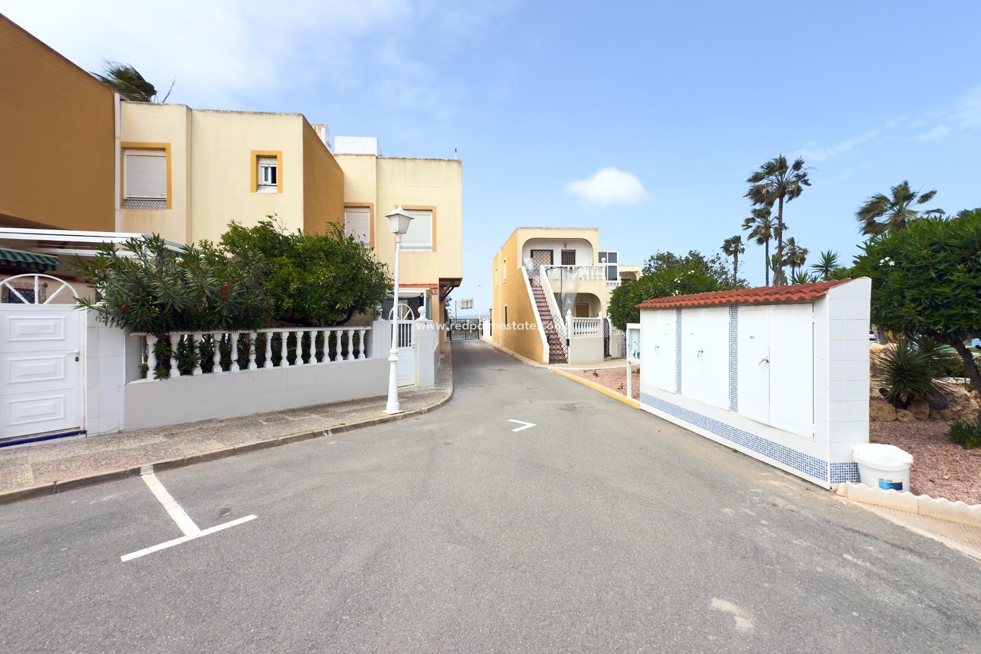 Revente - Bungalow -
Torrevieja - Torreblanca