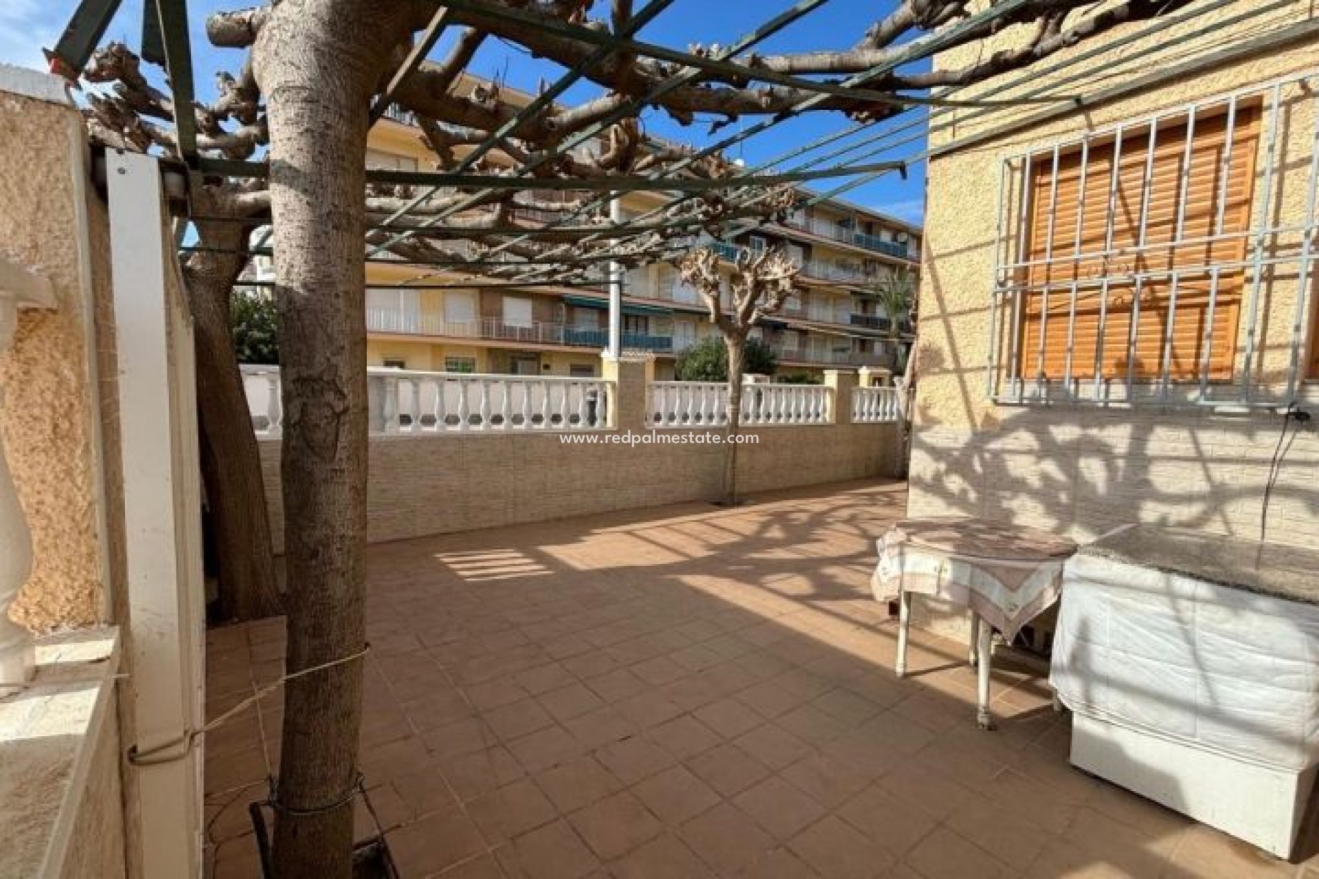 Revente - Bungalow -
Torrevieja