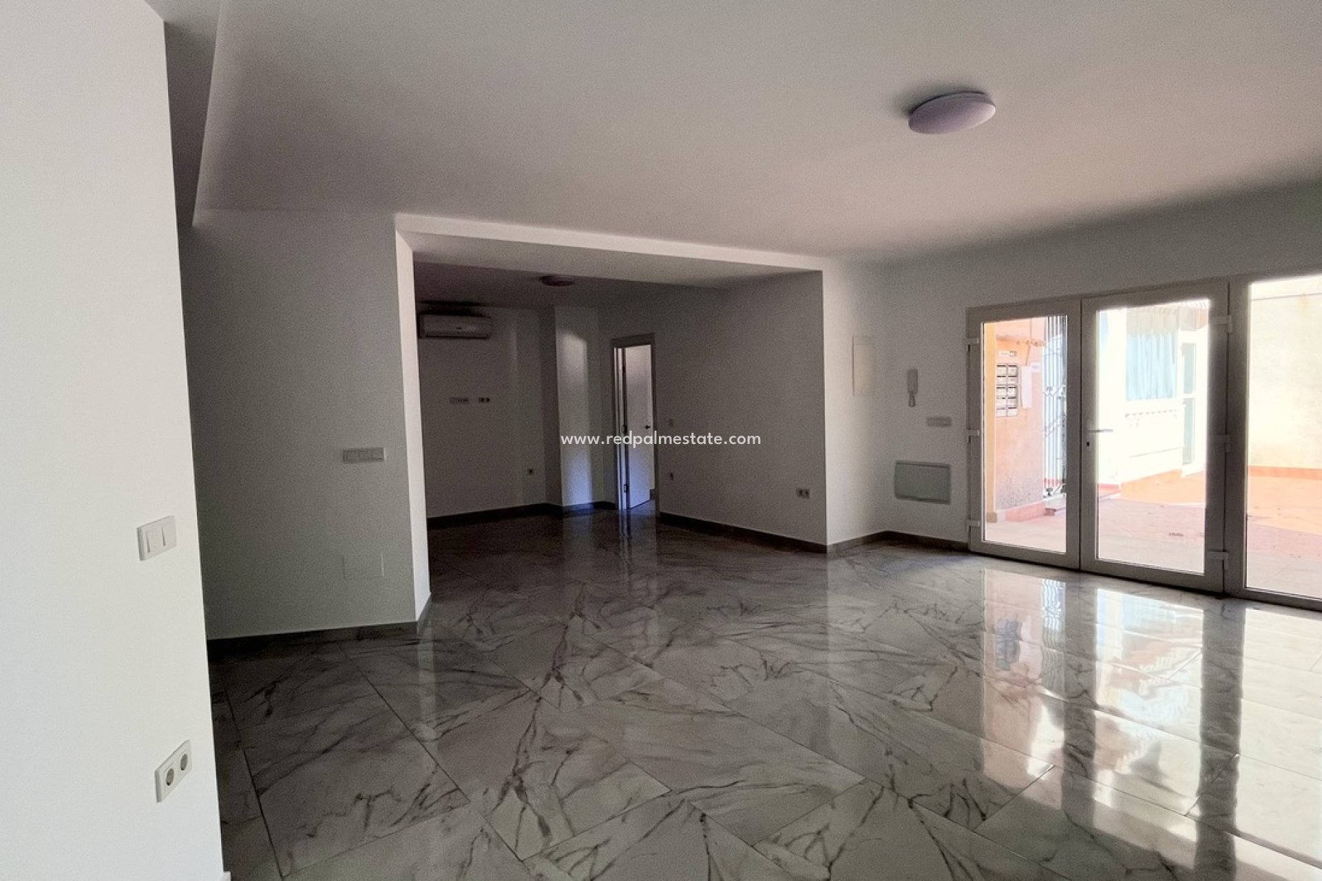 Revente - Bungalow -
Torrevieja