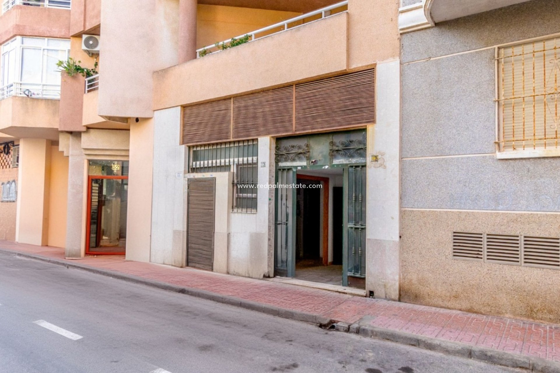 Revente - Commercial -
Torrevieja