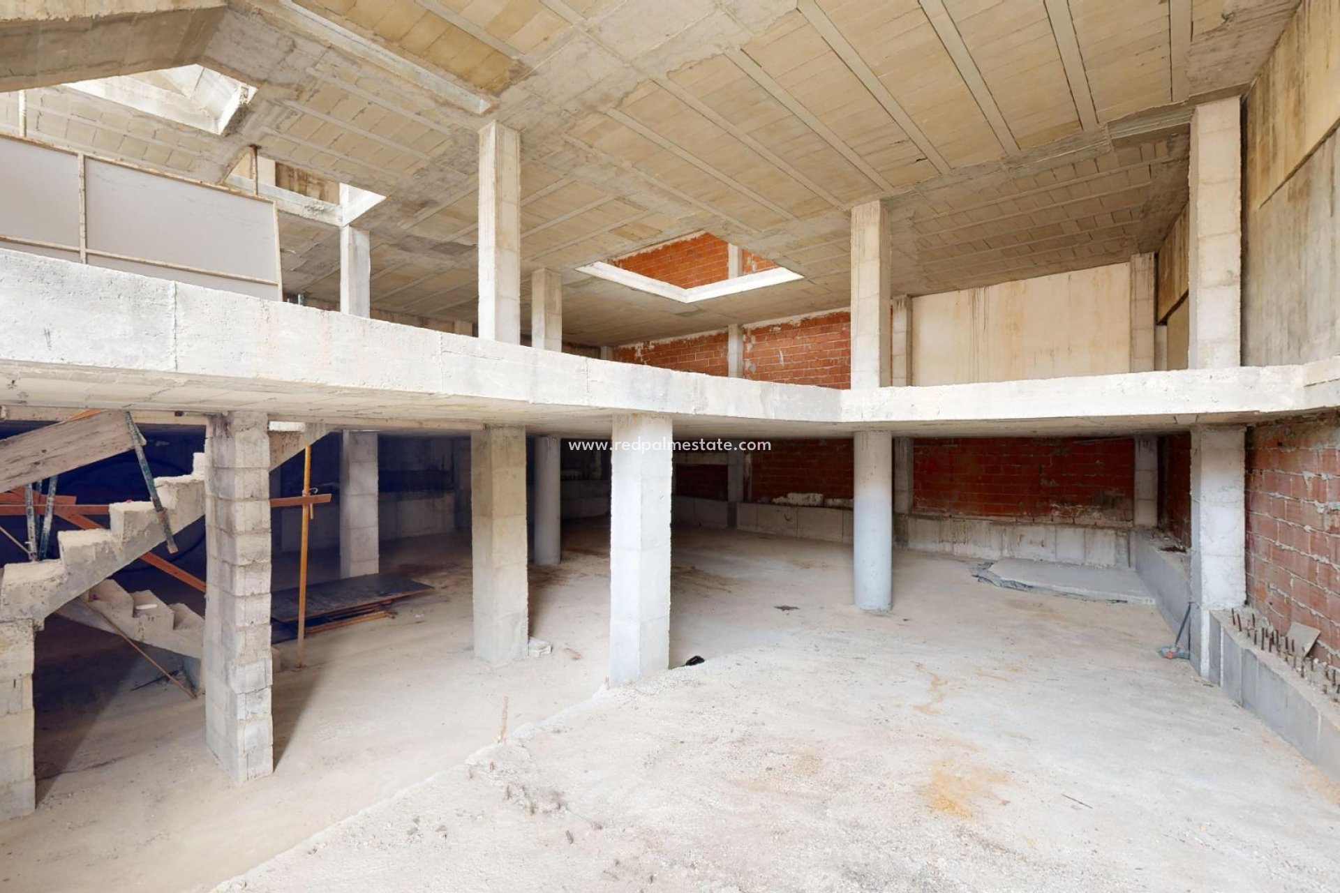 Revente - Entreprise -
Algorfa - La Finca Golf