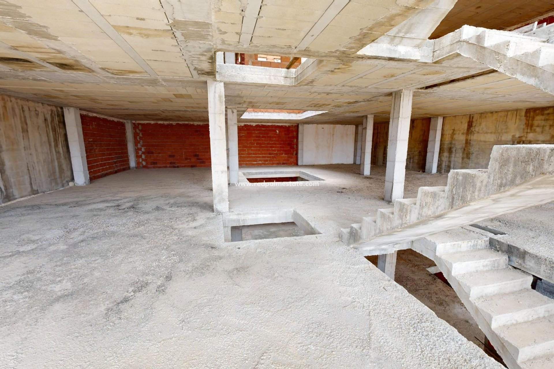 Revente - Entreprise -
Algorfa - La Finca Golf