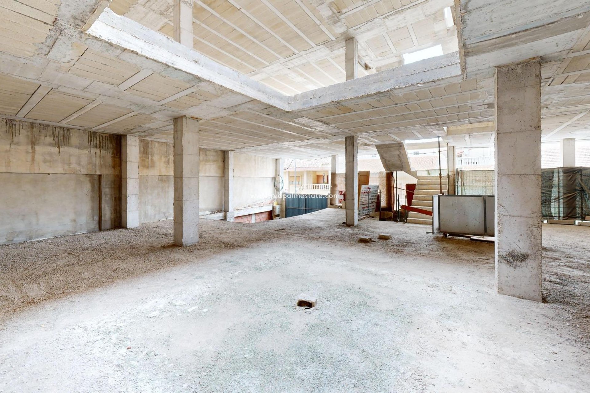 Revente - Entreprise -
Algorfa - La Finca Golf