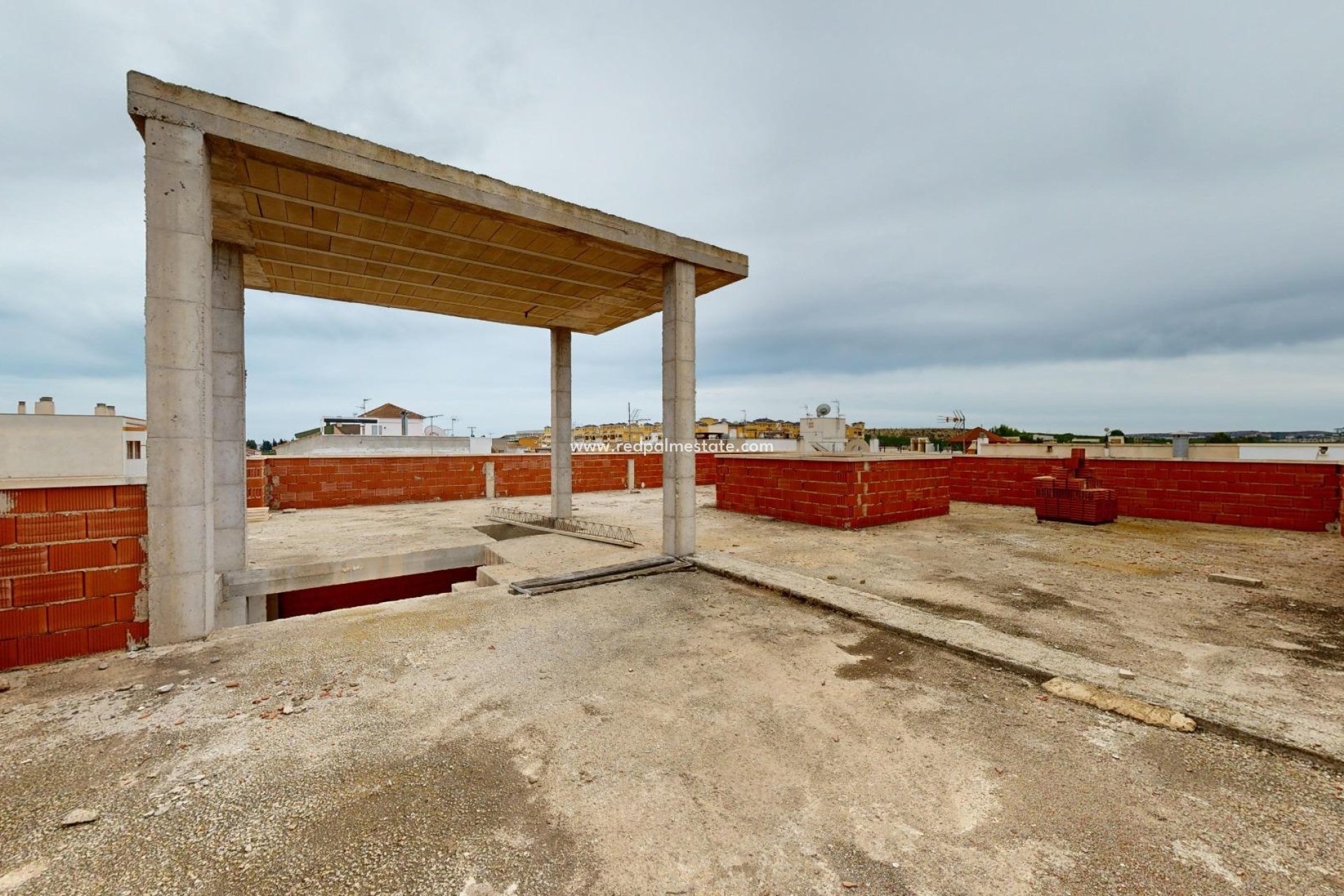 Revente - Entreprise -
Algorfa - La Finca Golf