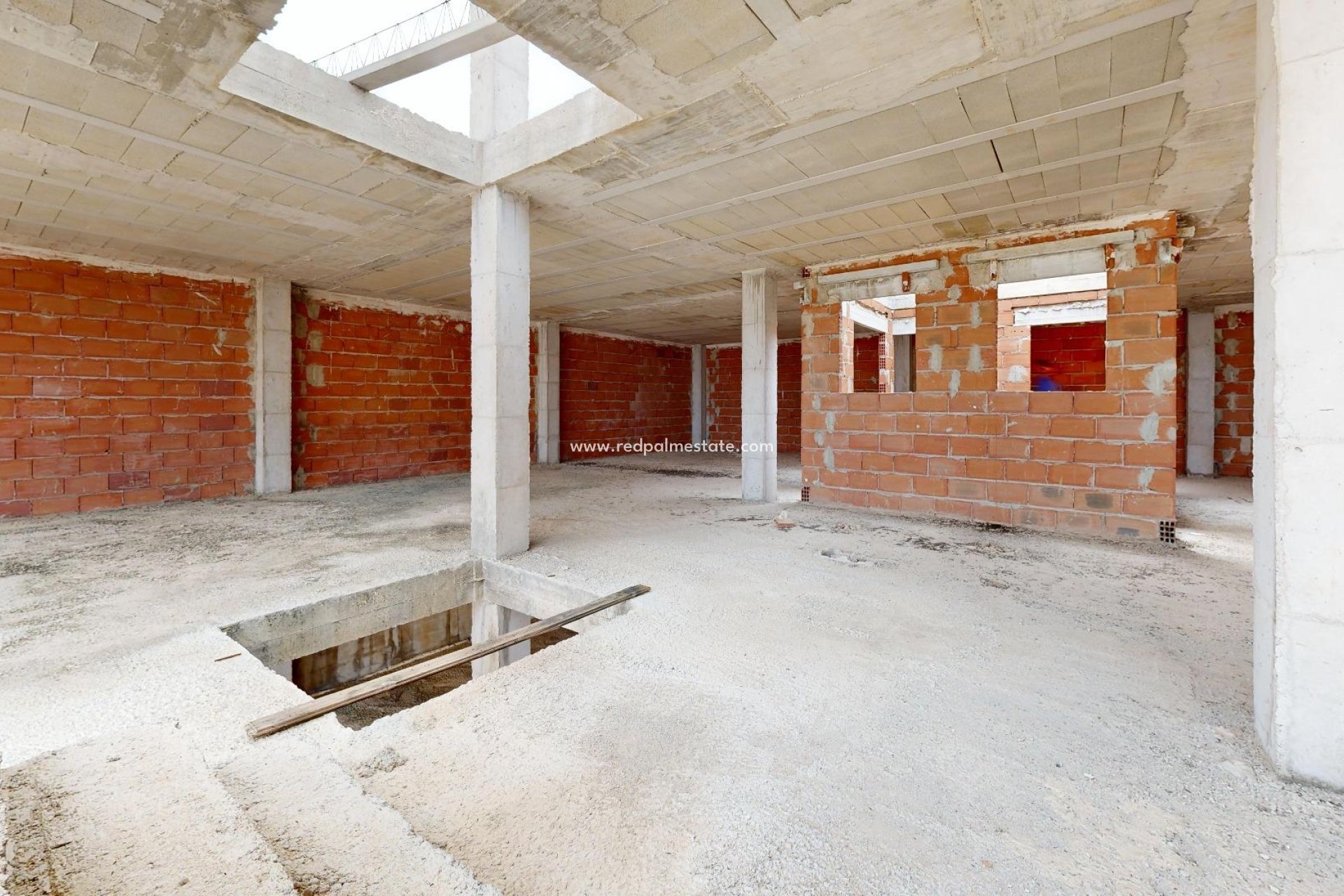 Revente - Entreprise -
Algorfa - La Finca Golf