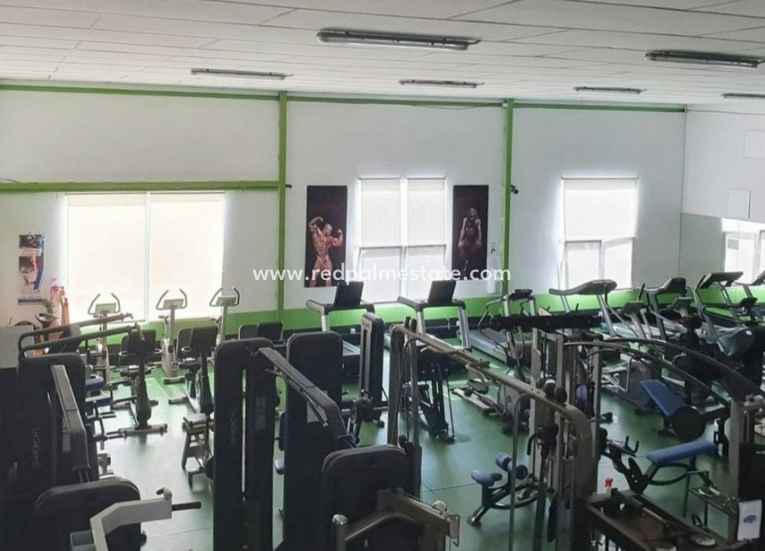 Revente - Entreprise -
Almoradí - Inland