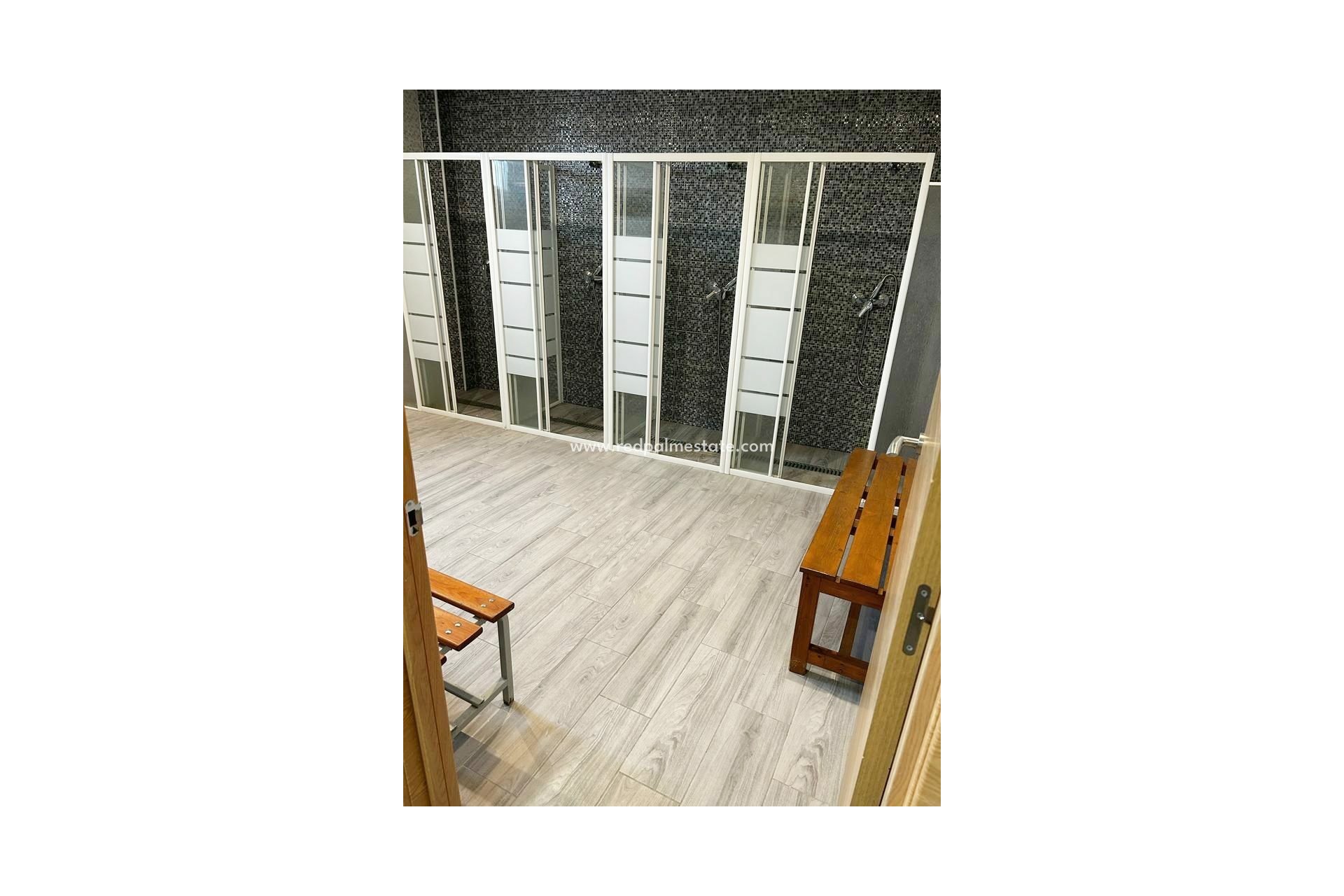 Revente - Entreprise -
Almoradí - Inland