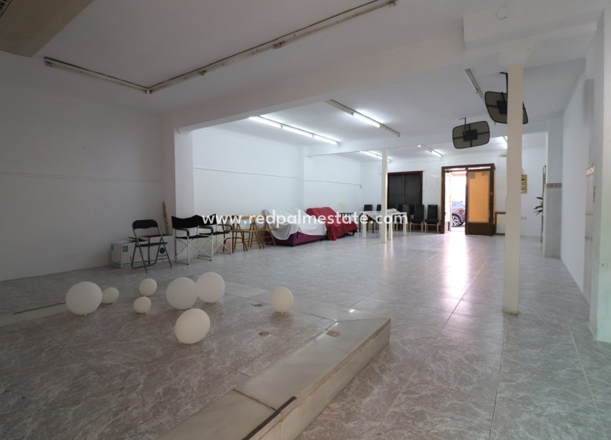 Revente - Entreprise -
Benijofar