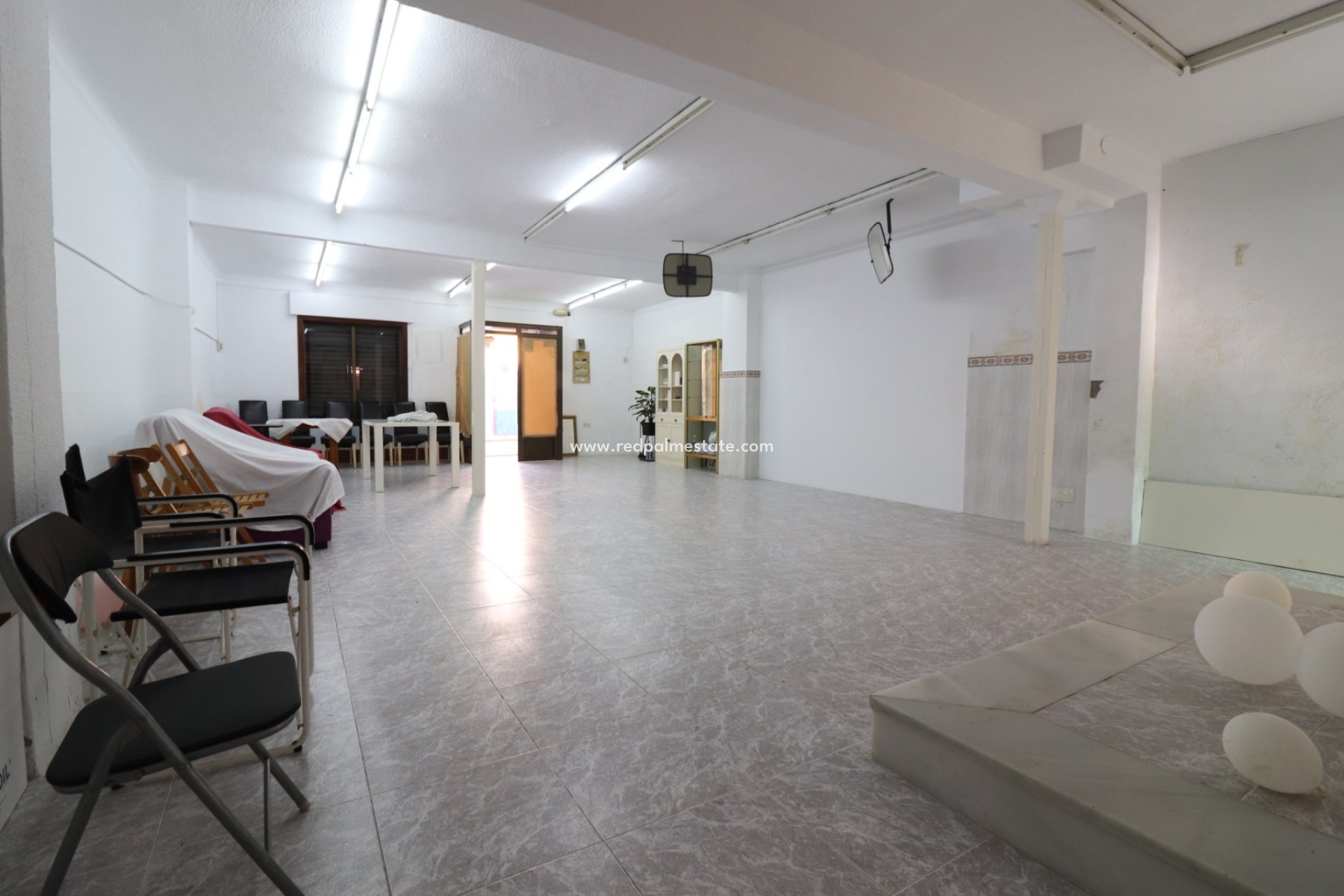 Revente - Entreprise -
Benijofar