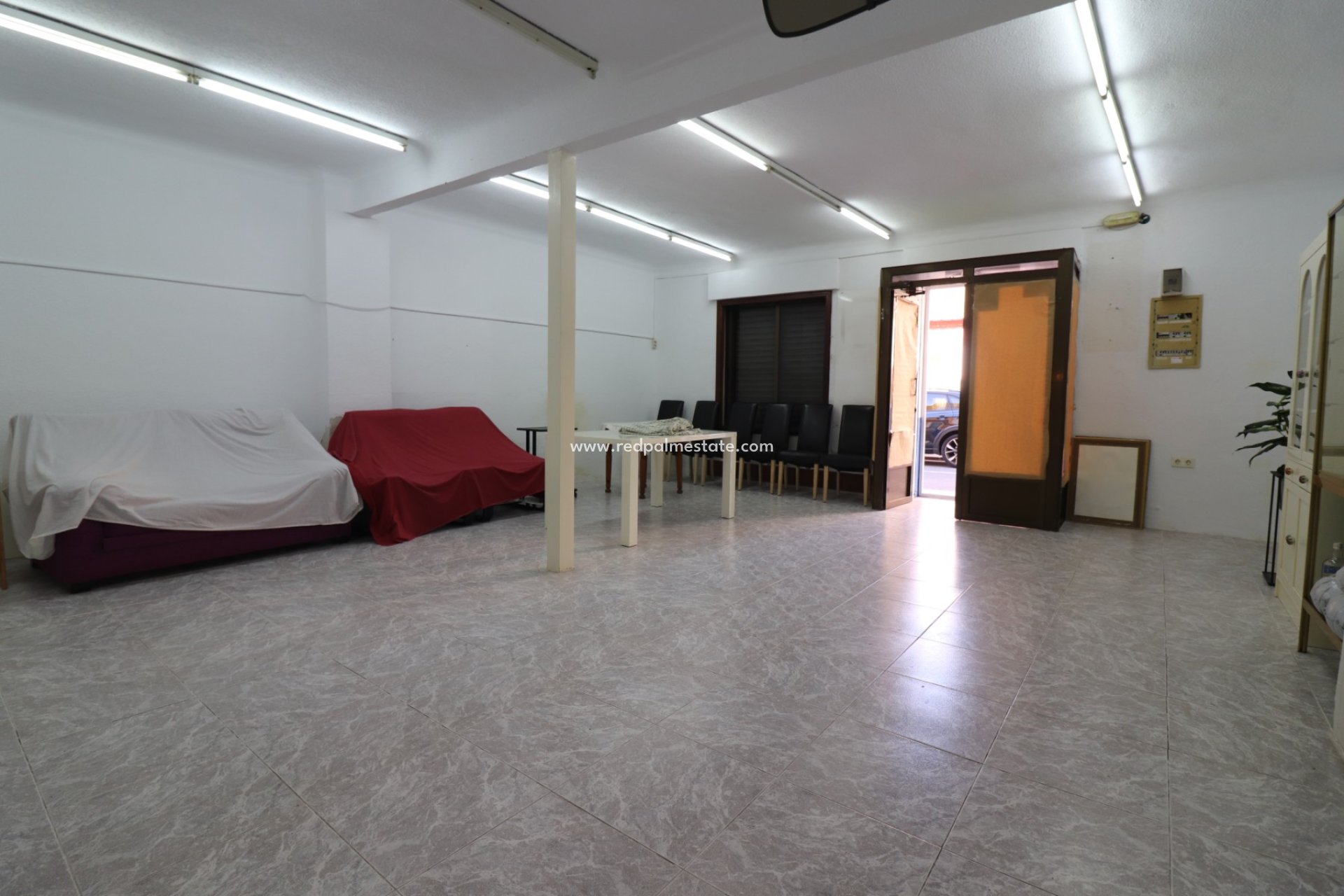 Revente - Entreprise -
Benijofar