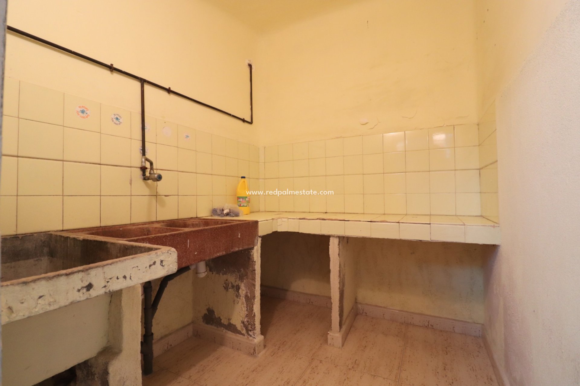 Revente - Entreprise -
Benijofar