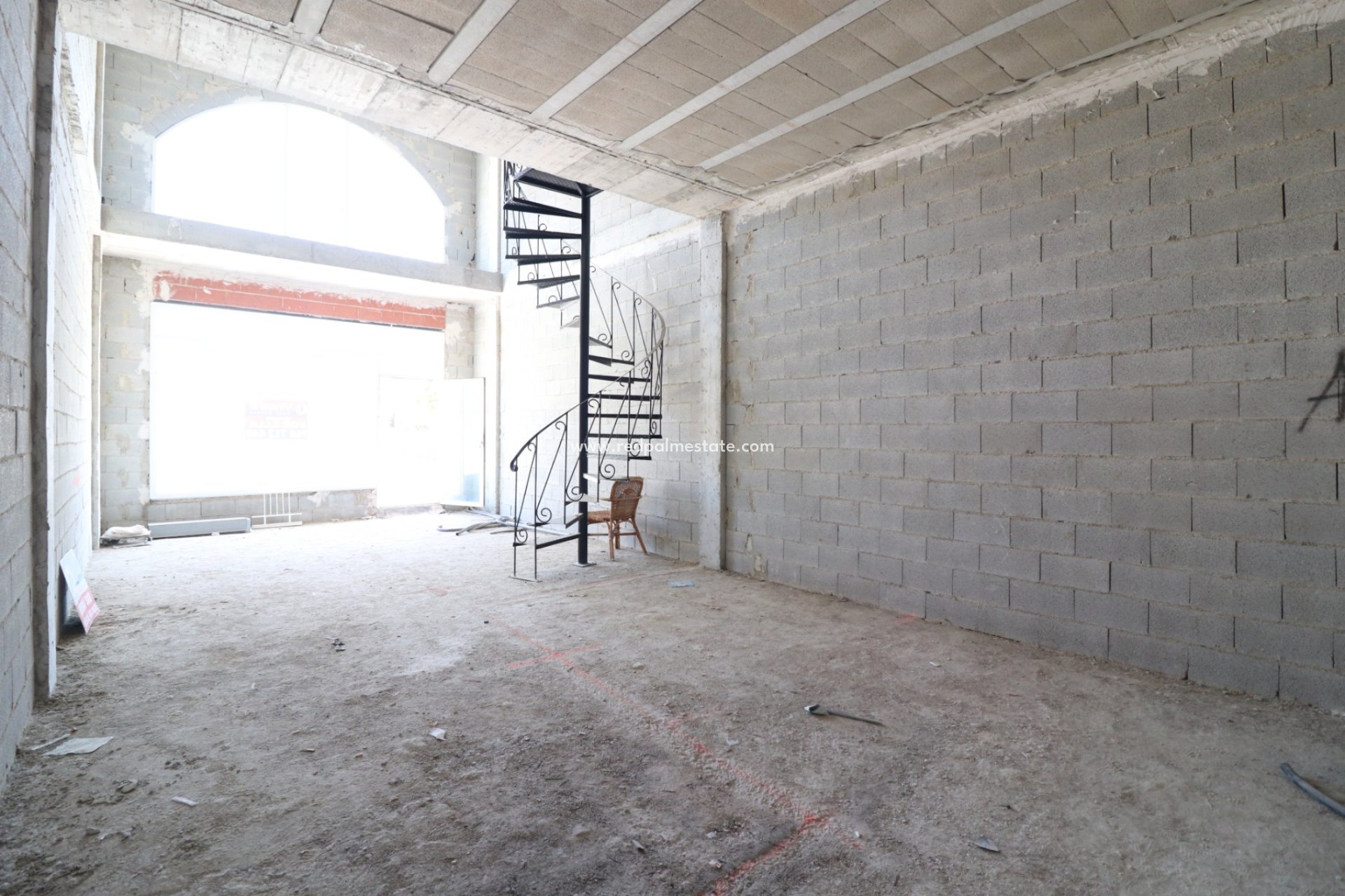 Revente - Entreprise -
Benimar