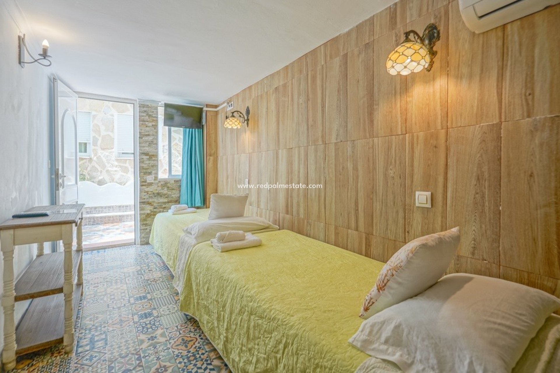 Revente - Entreprise -
Calpe