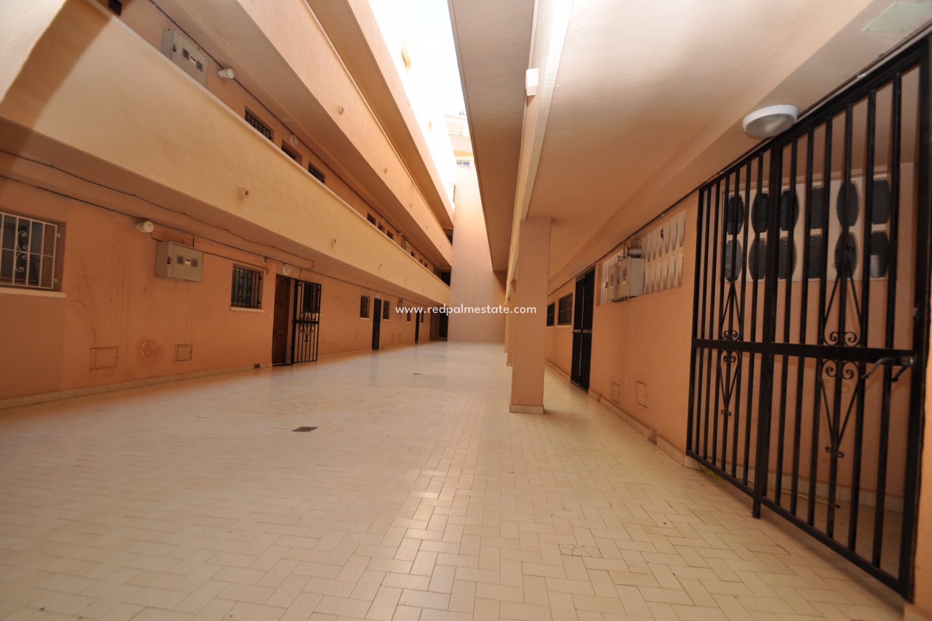 Revente - Entreprise -
Calpe