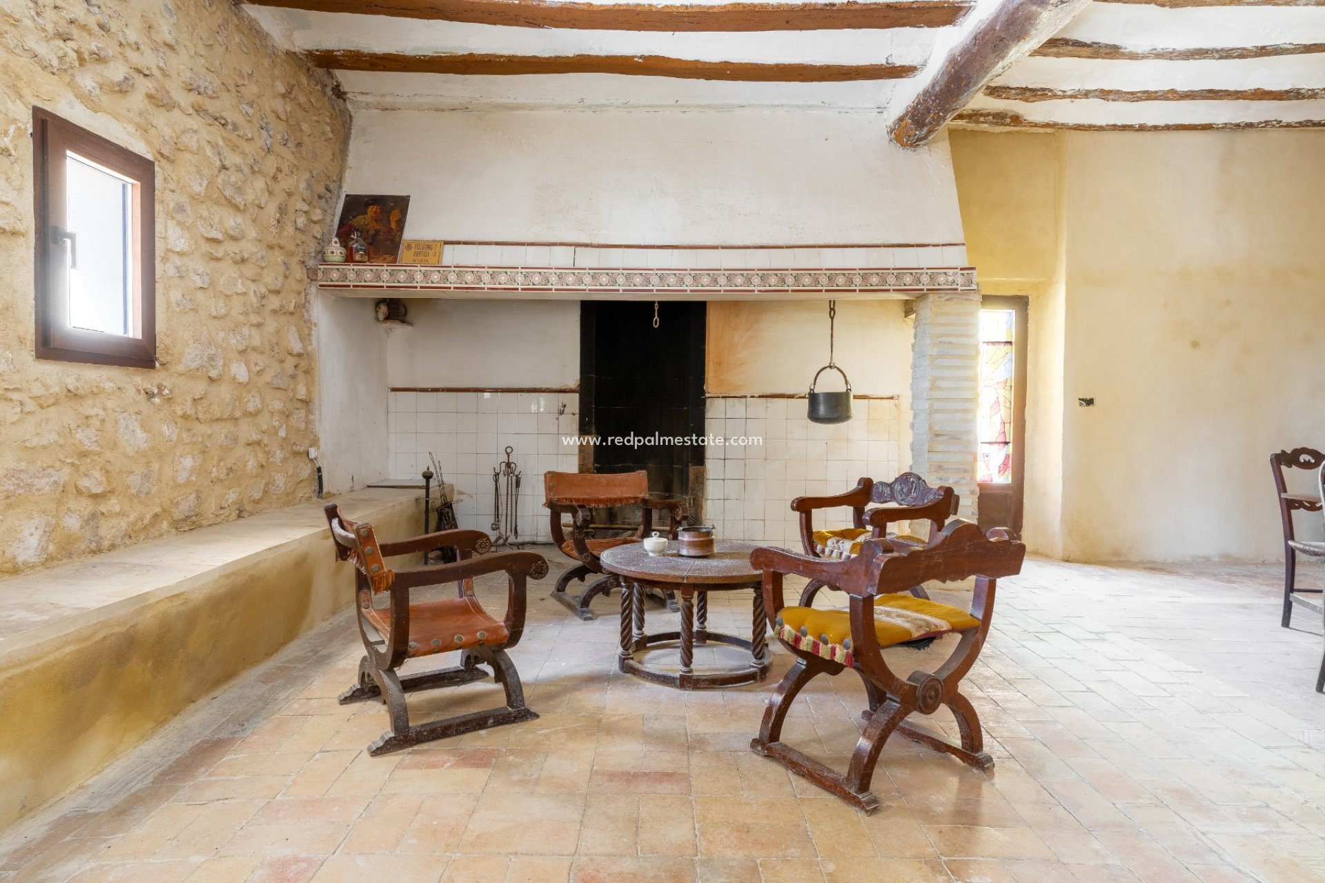 Revente - Entreprise -
Castalla - Inland