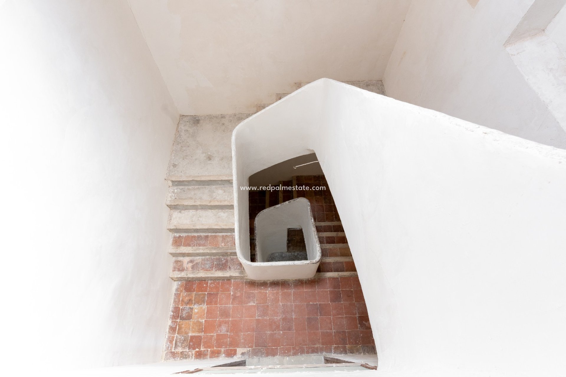 Revente - Entreprise -
Castalla - Inland