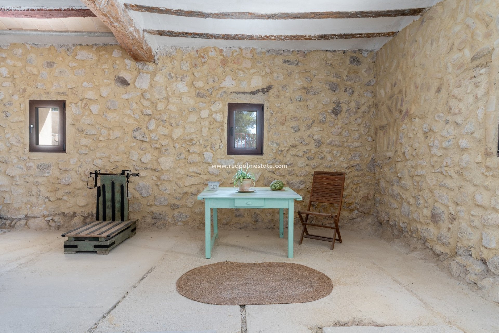 Revente - Entreprise -
Castalla - Inland