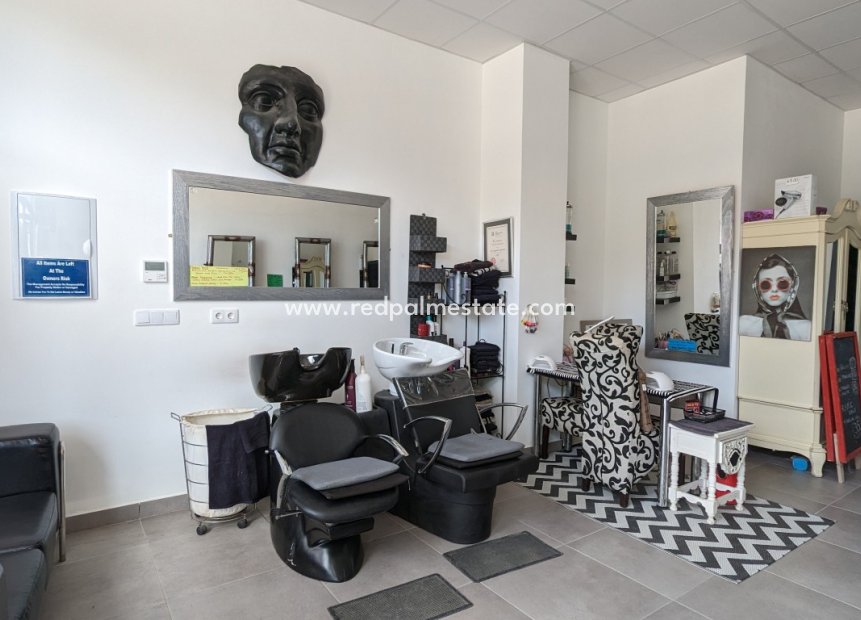 Revente - Entreprise -
Lo Crispin - Inland