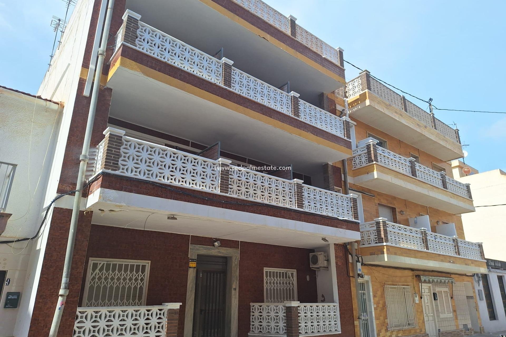 Revente - Entreprise -
Lo Pagan - La Puntica