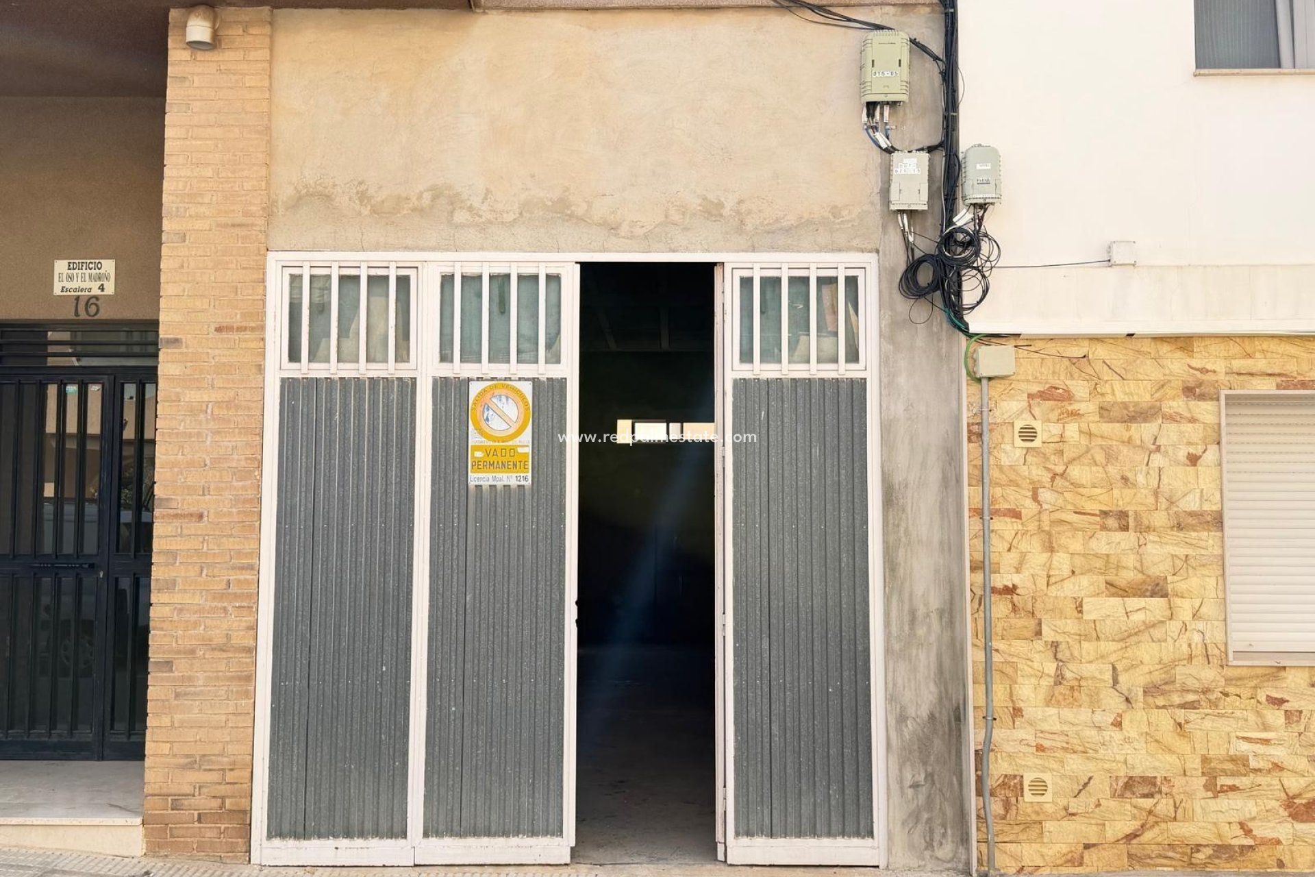 Revente - Entreprise -
Lo Pagan - Villananitos