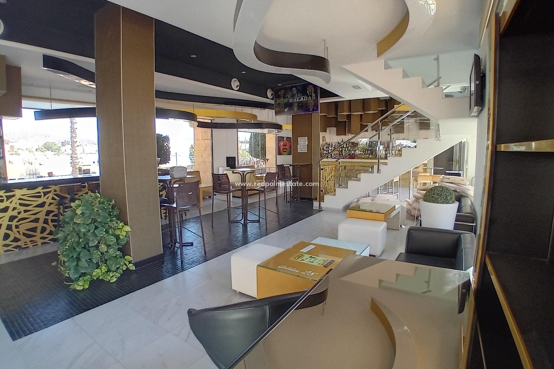 Revente - Entreprise -
Mazarron - Puerto De Mazarrón