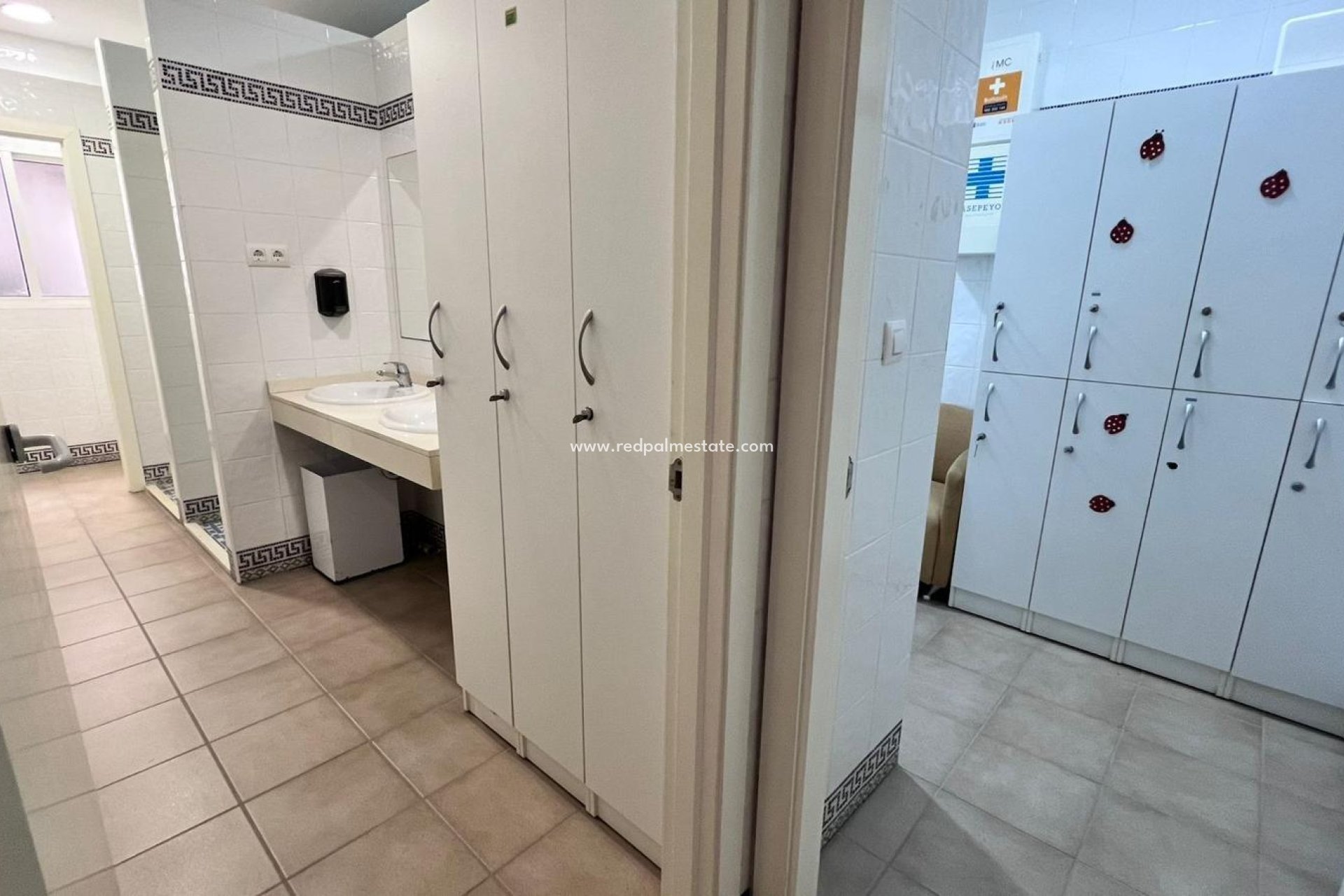 Revente - Entreprise -
Montesinos - Los Montesinos