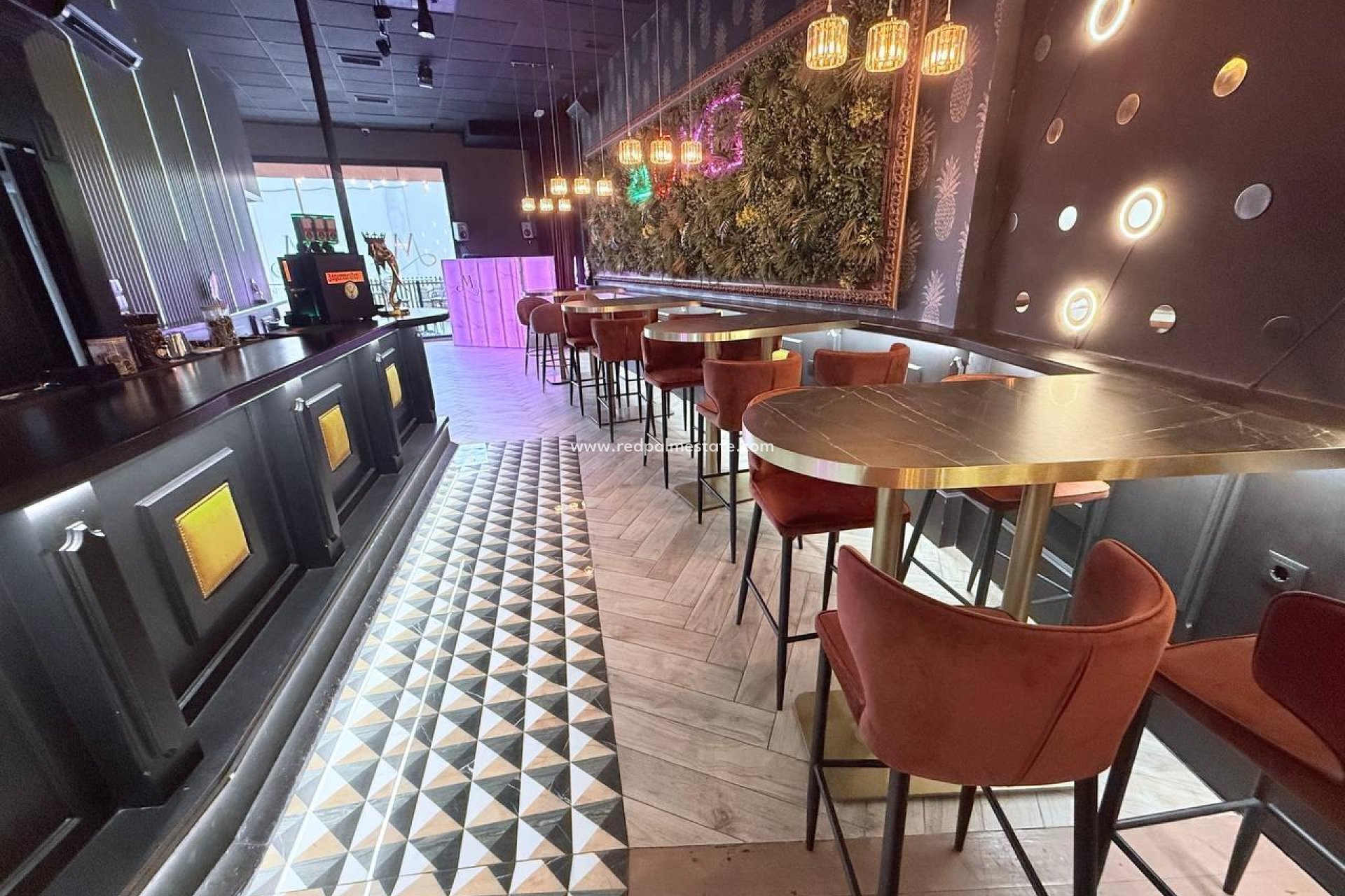 Revente - Entreprise -
Orihuela Costa - Cabo Roig