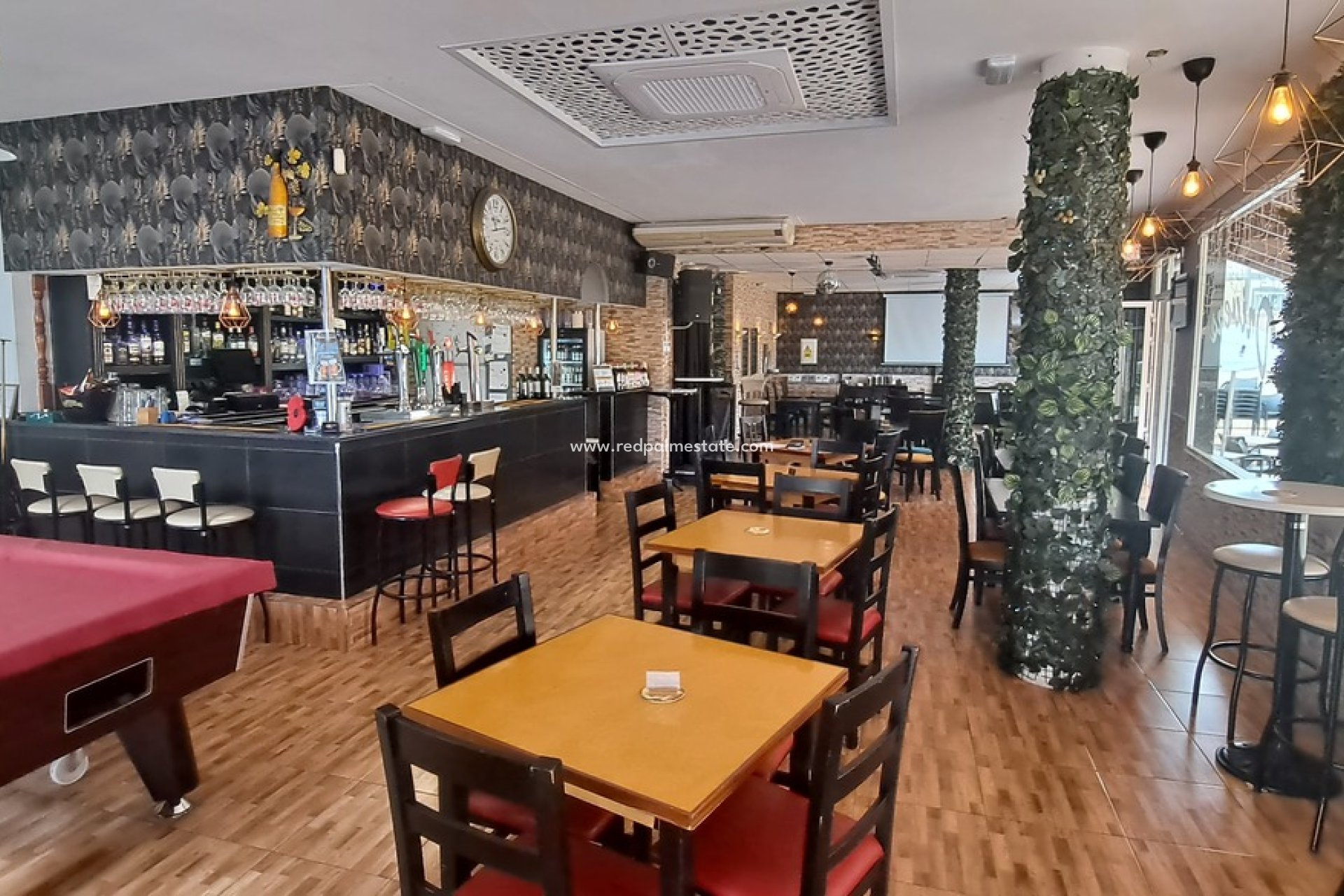 Revente - Entreprise -
Orihuela Costa - Costa Blanca